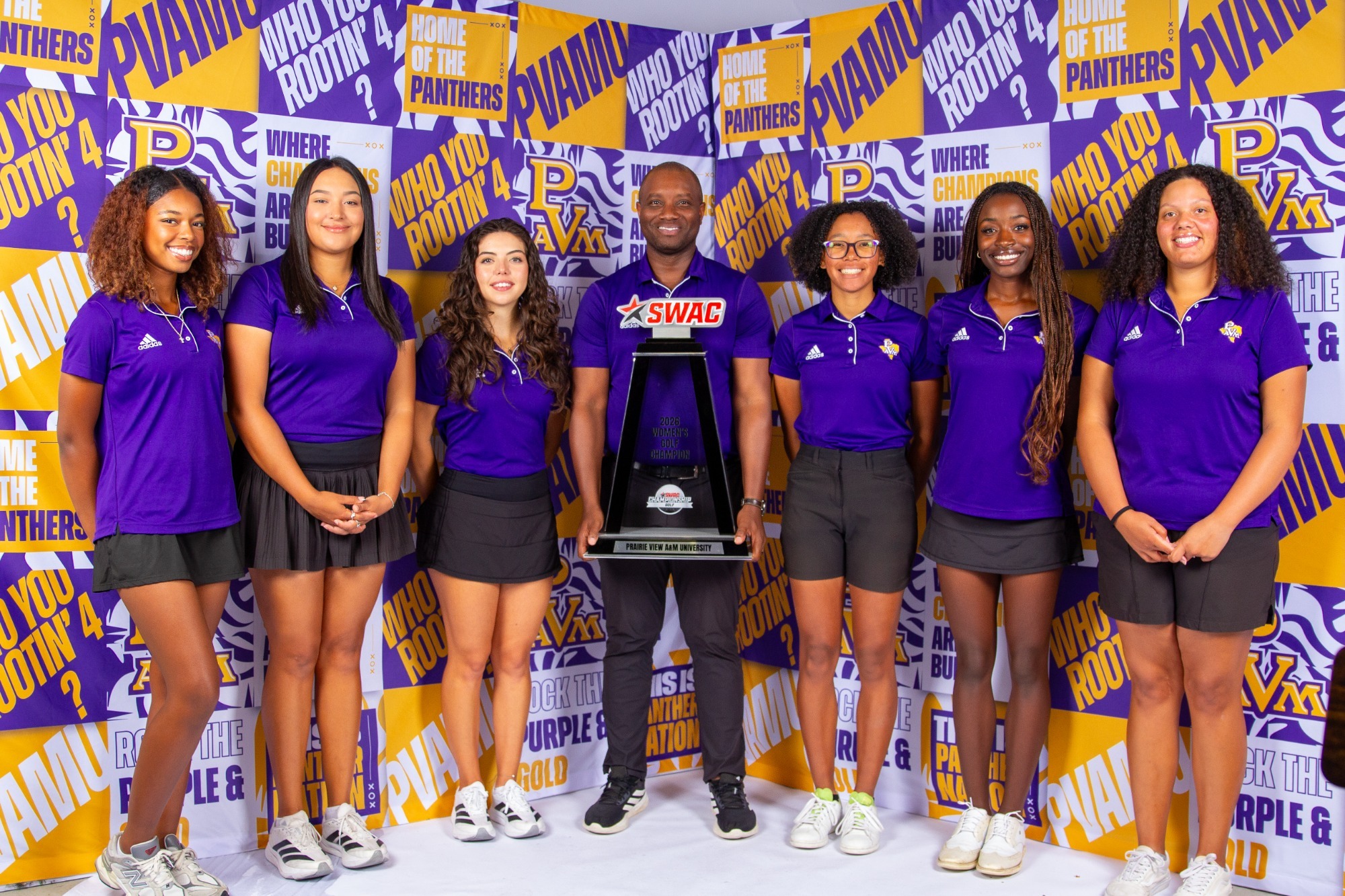 women's golf team photo