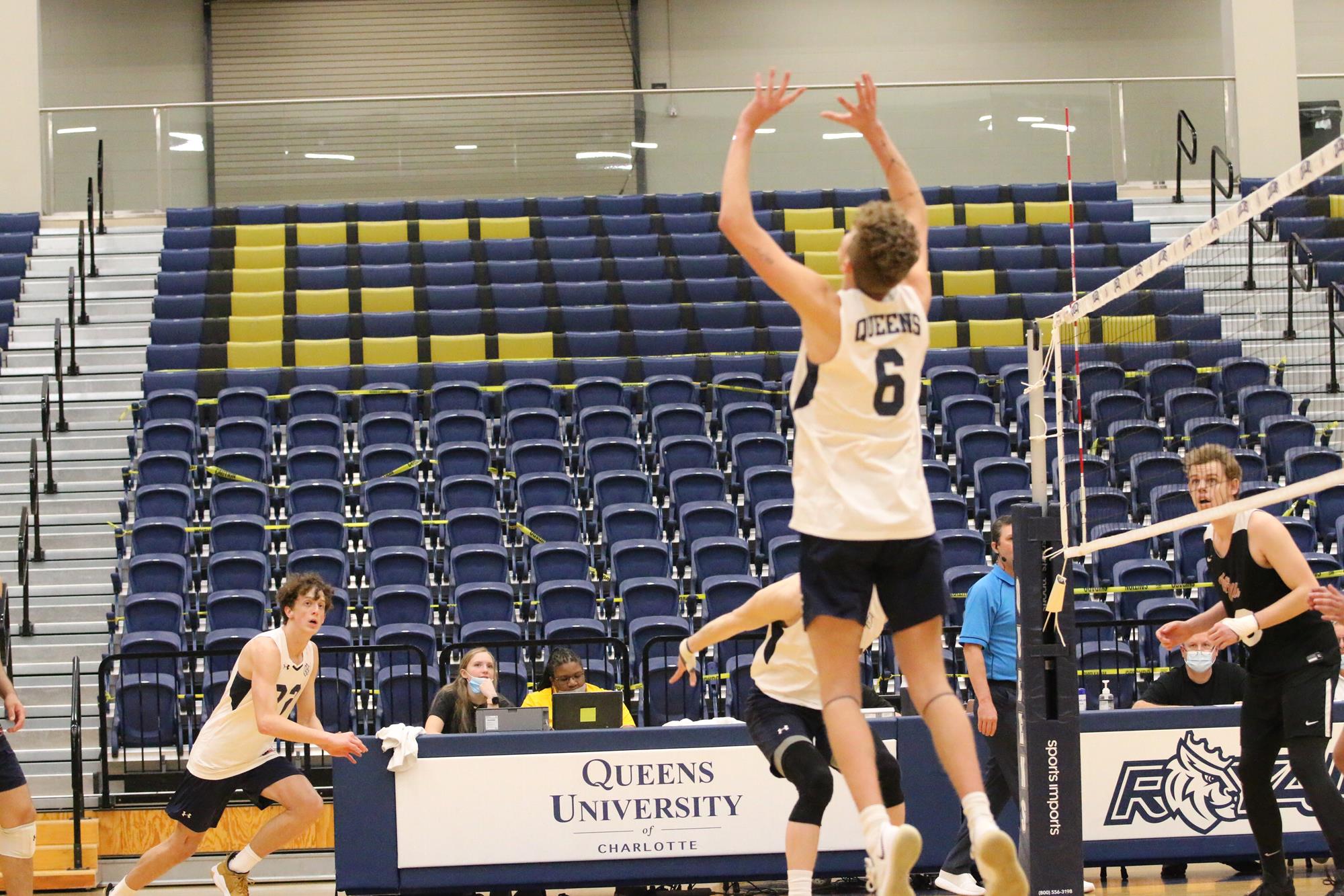 Brandon Grabow 2022 Men's Volleyball Queens University of