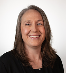 Hannah Long Headshot