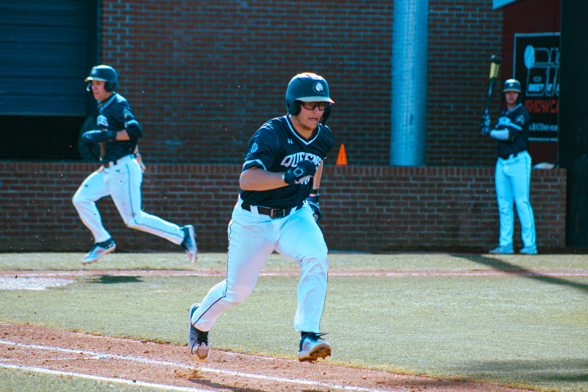 Matthew Suppa running vs. Niagara