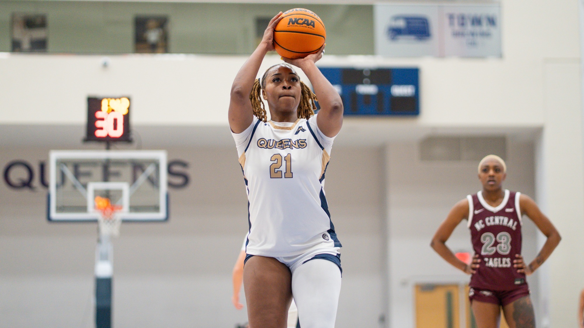 Hannah Hicks free throw