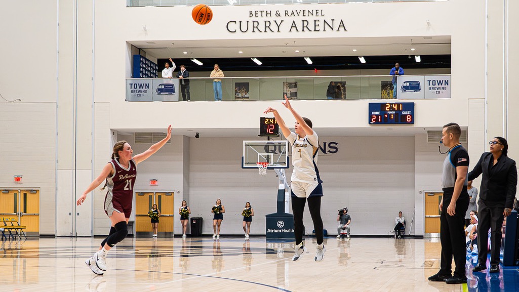 Alyssa Lewis 3pt vs. bellarmine 