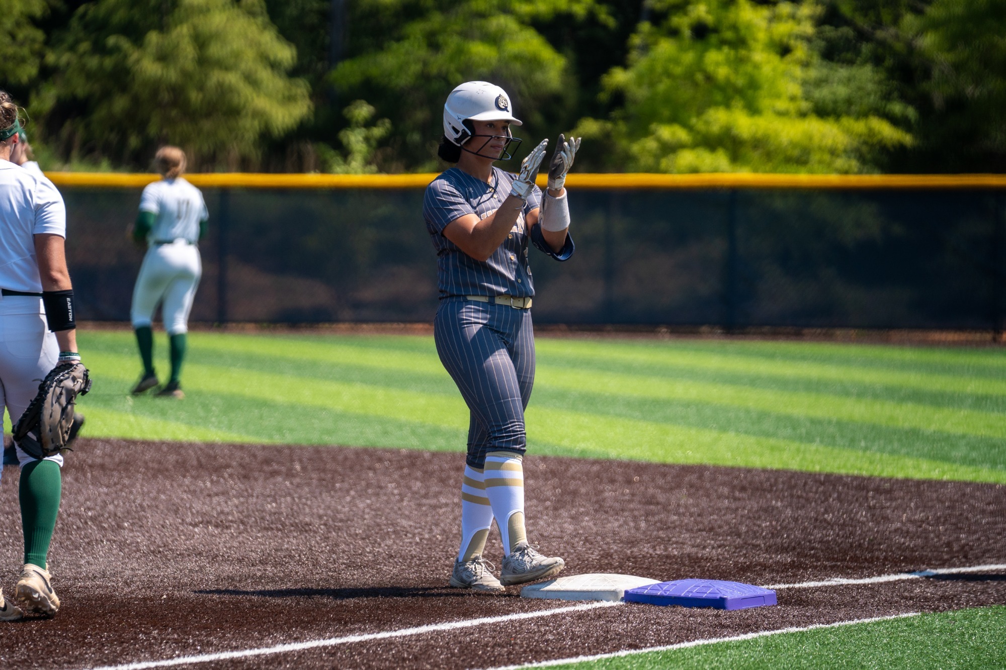 Shayna Suttles on base