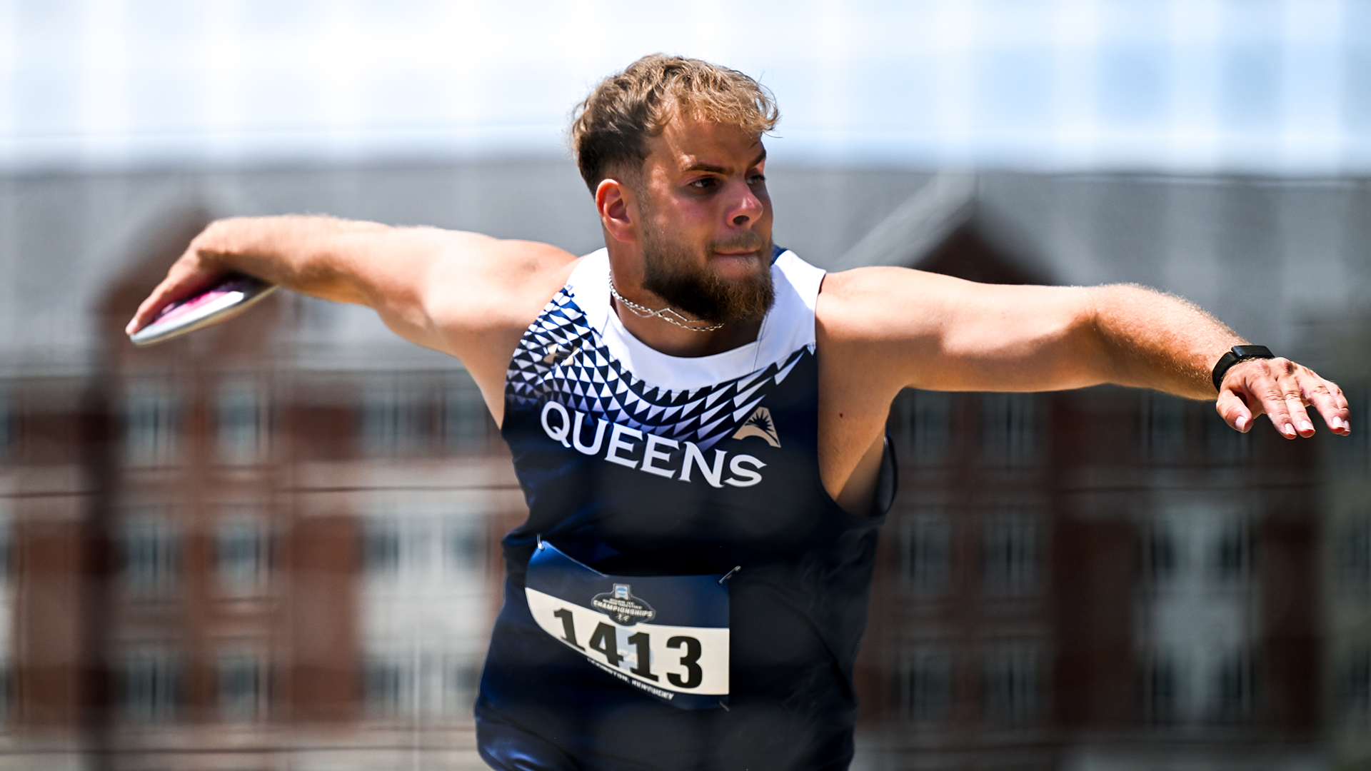 Jakob Nutzel throwing discus at NCAA Championship East Rounds