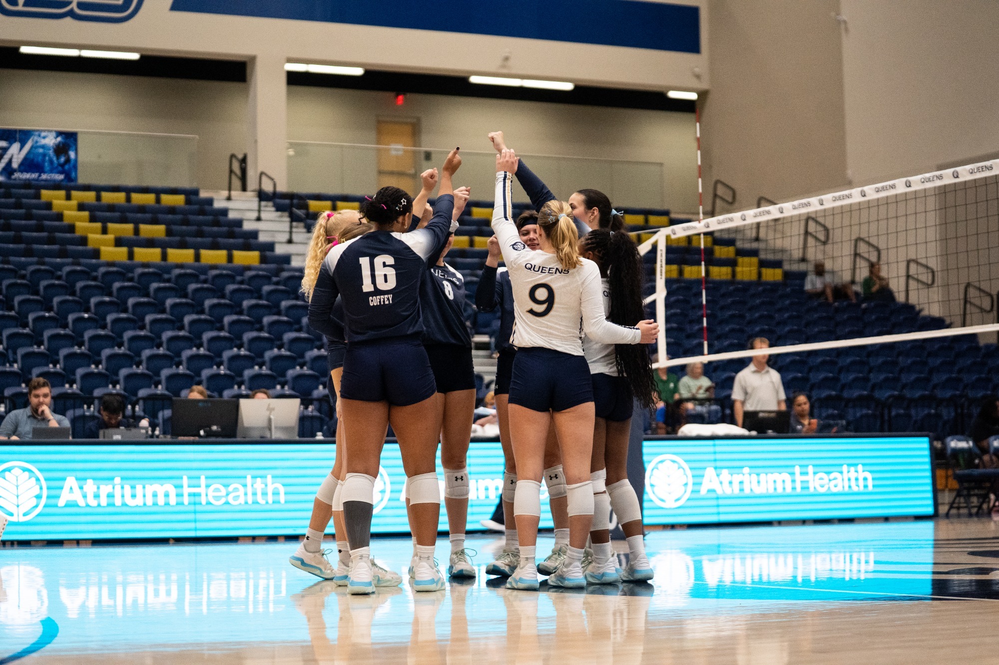 Queens vs Charlotte - WVB
