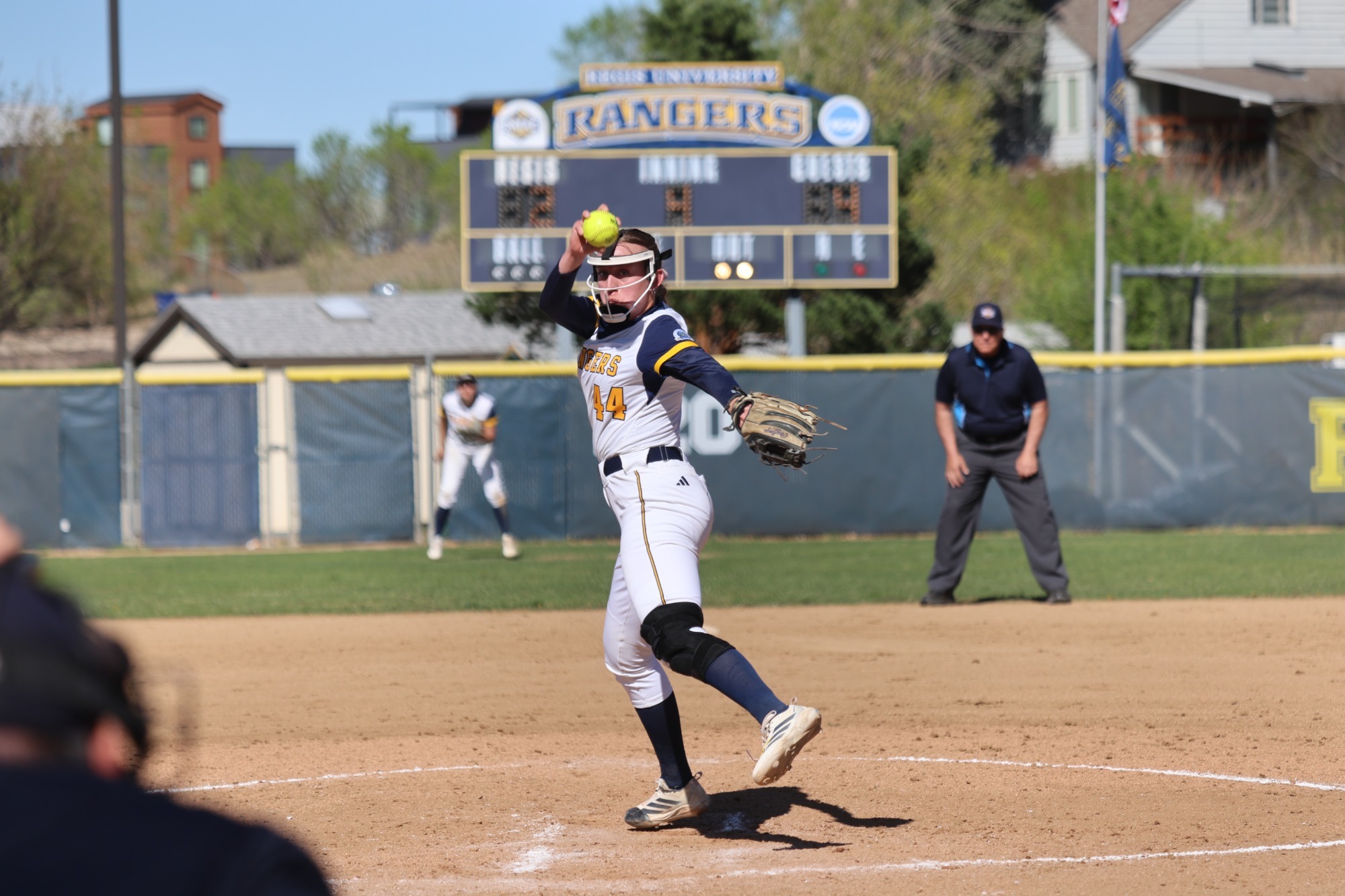 Candito Pitching 26 2