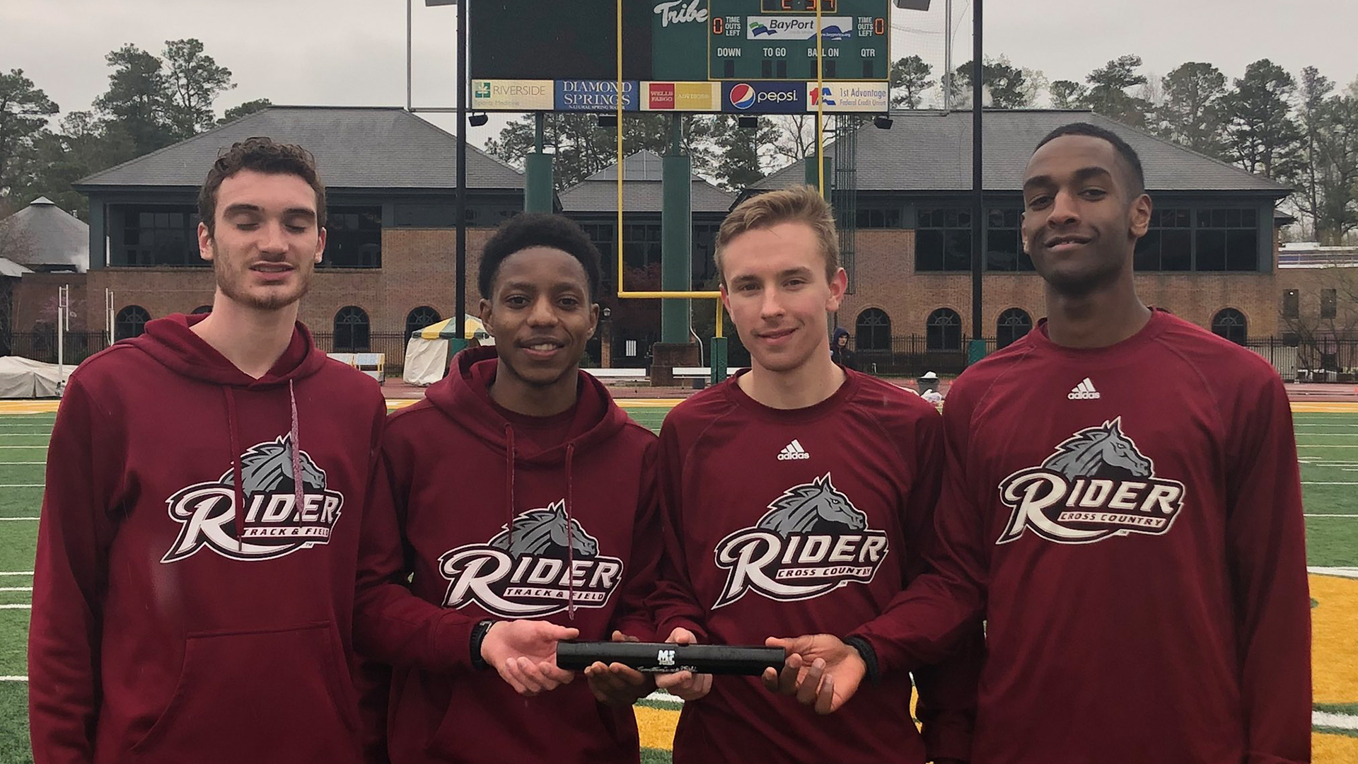 Men's 4x1500 Relay Sets New Rider Record at Colonial Relays Rider