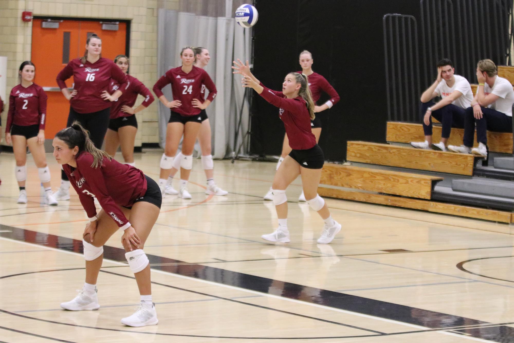 Sydney Bond Women's Volleyball Rider University Athletics