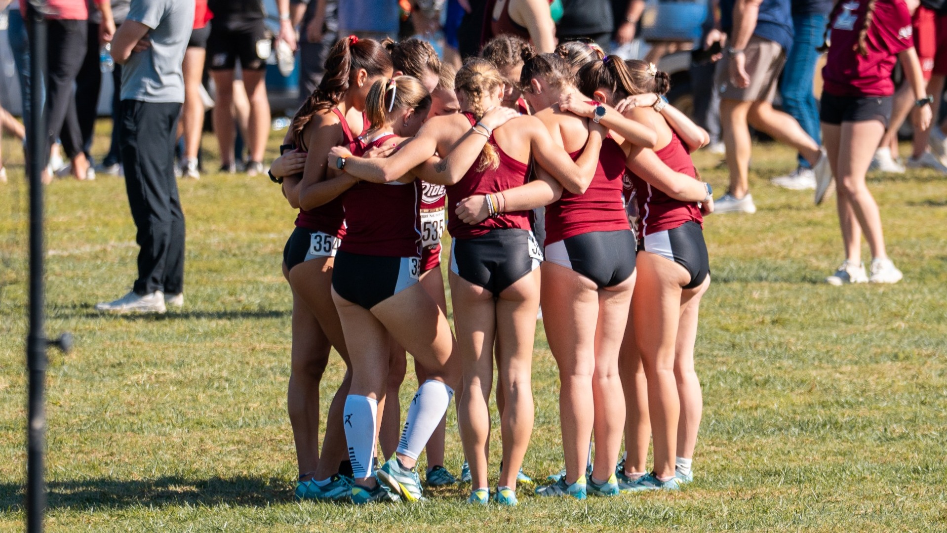 Women's Cross Country Huddle 2025