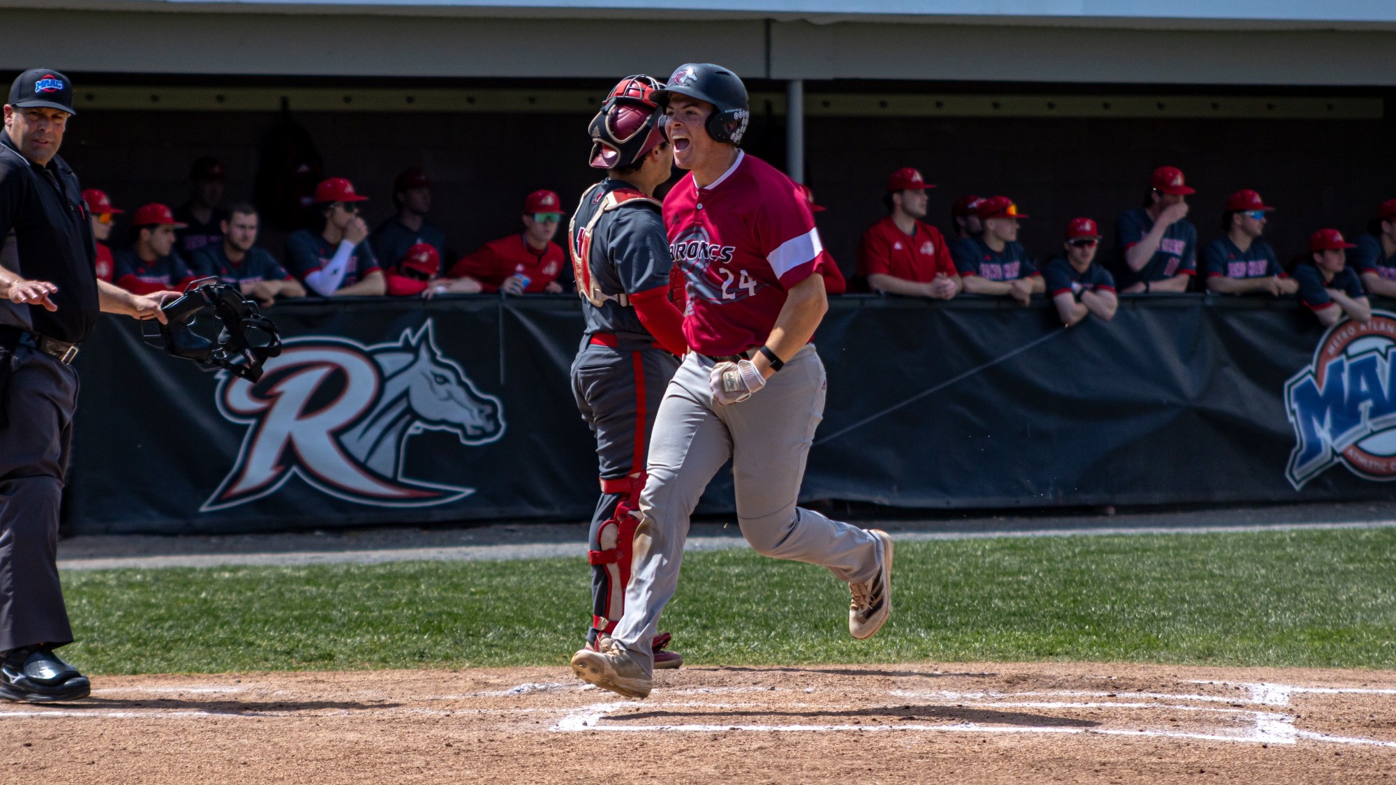 Shuhet vs Sacred Heart Game 2