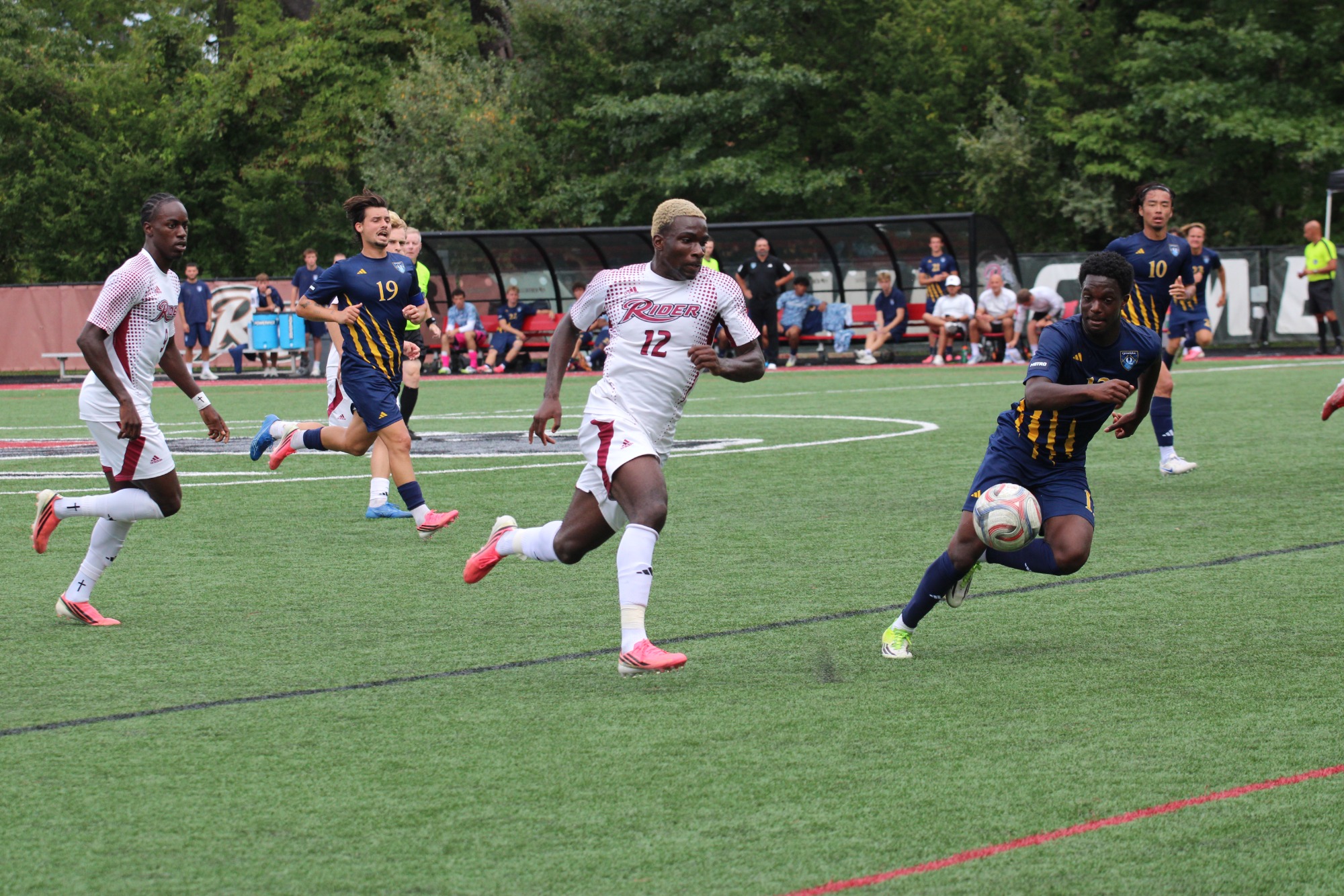 Chiemeka Azurunwa vs Quinnipiac