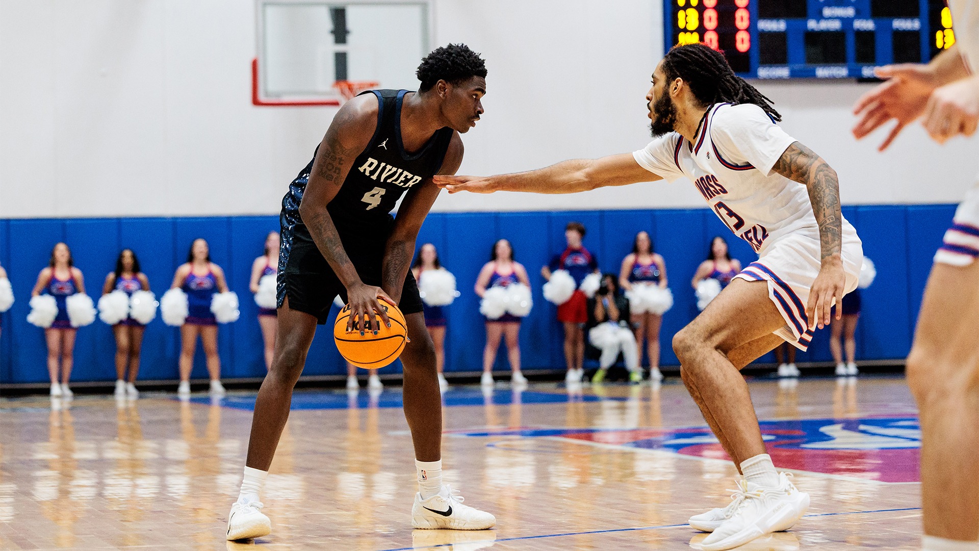 Jamari Williams with the ball