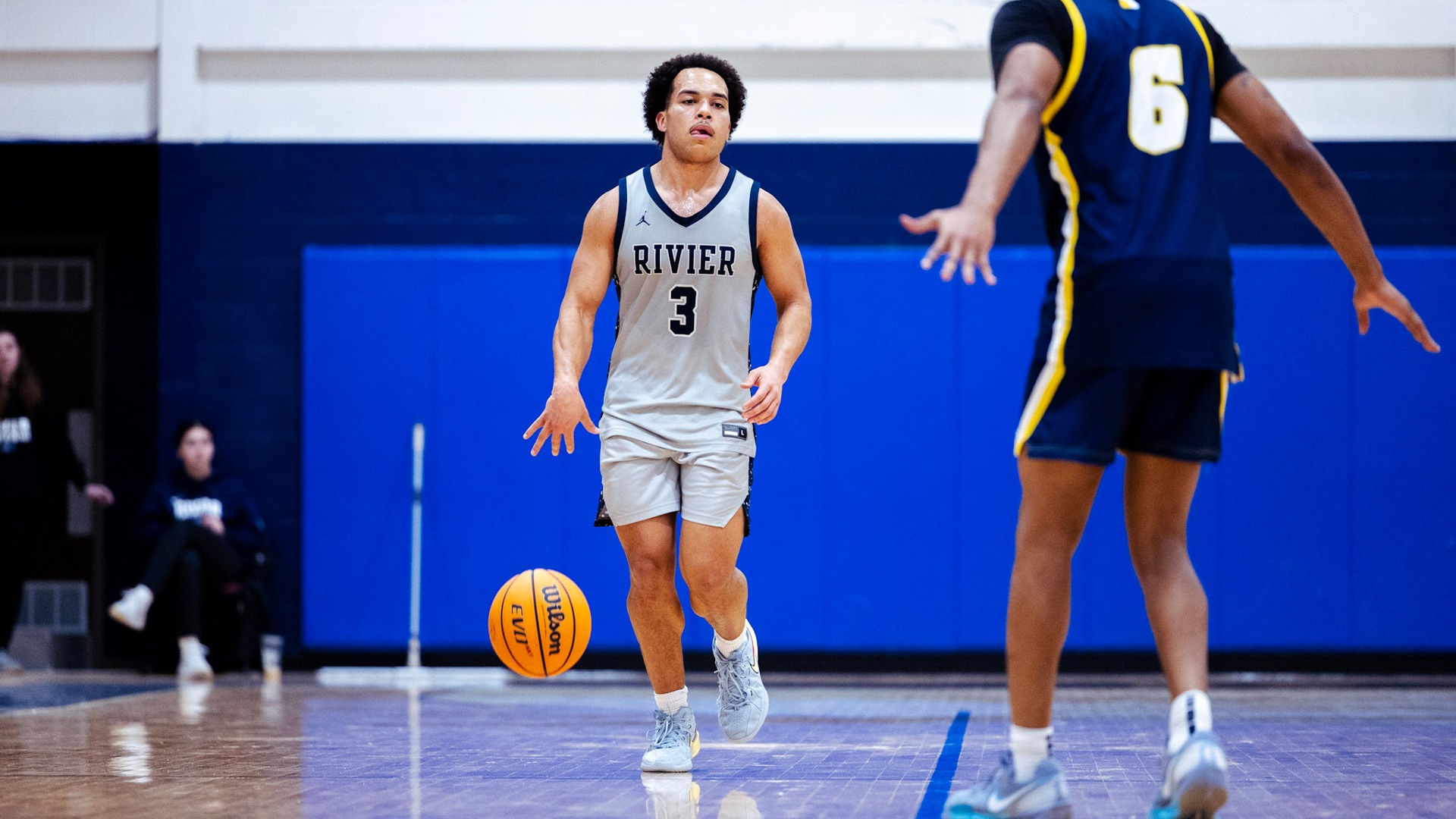 Rob Baguidy Dribbling