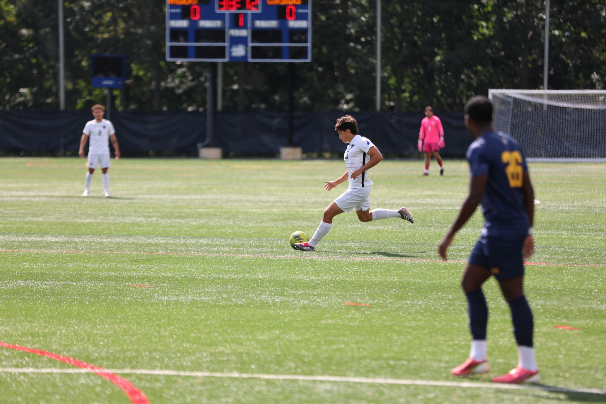 Alejandro Quezada Kicking