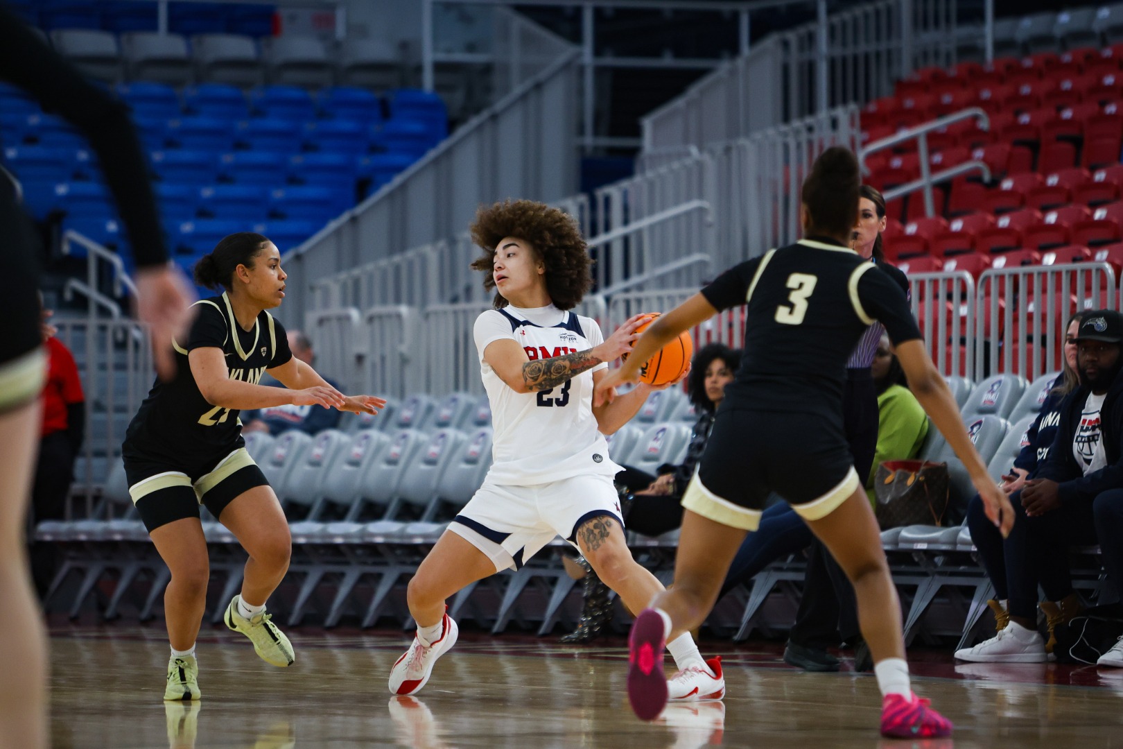 2.21 WBB (Eva Levingston)