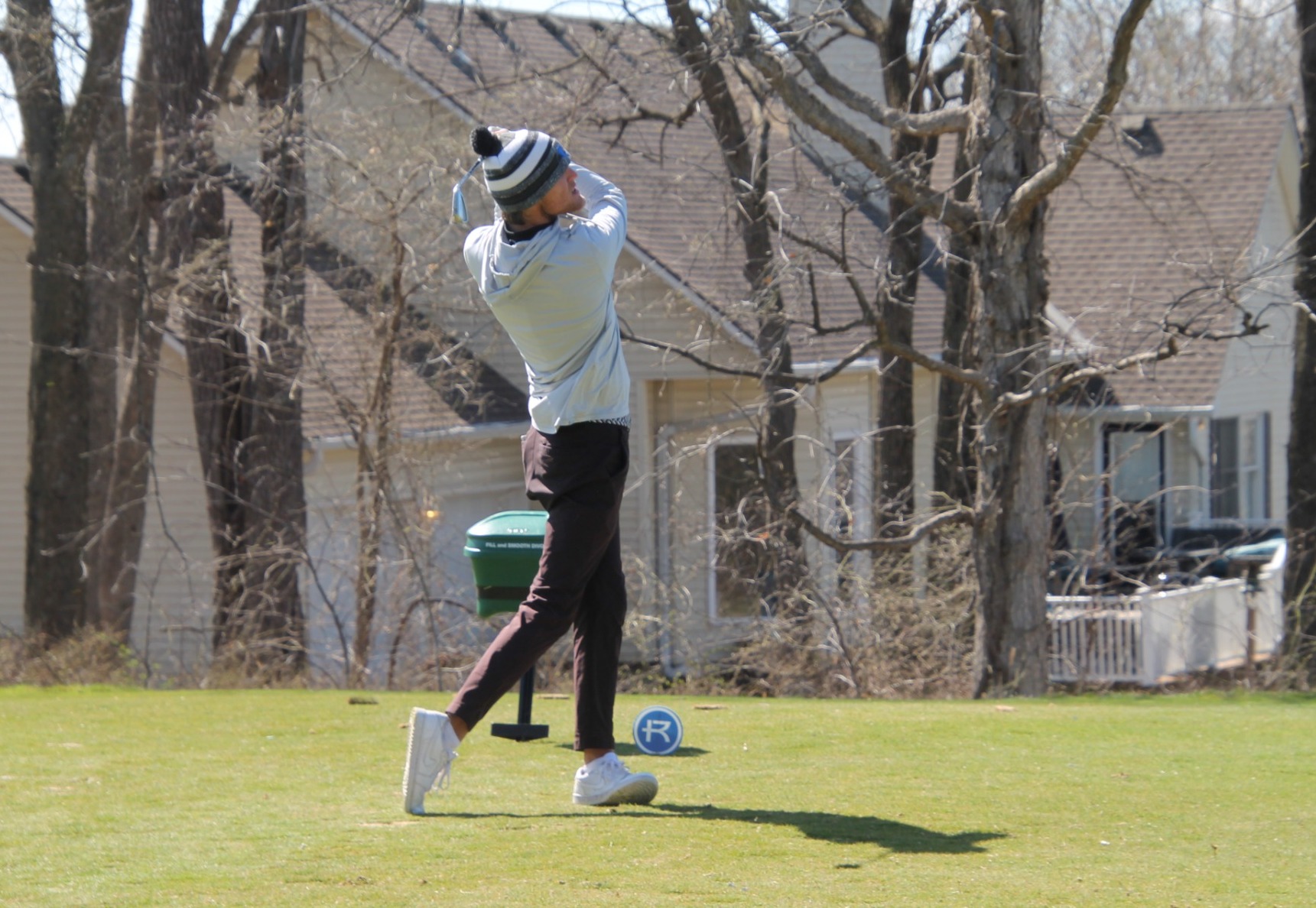 Kingston Solomon tee shot