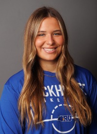 Mia Slizinski head shot