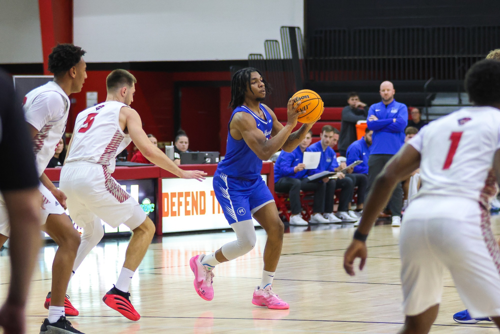 Jaylen Wesley passing