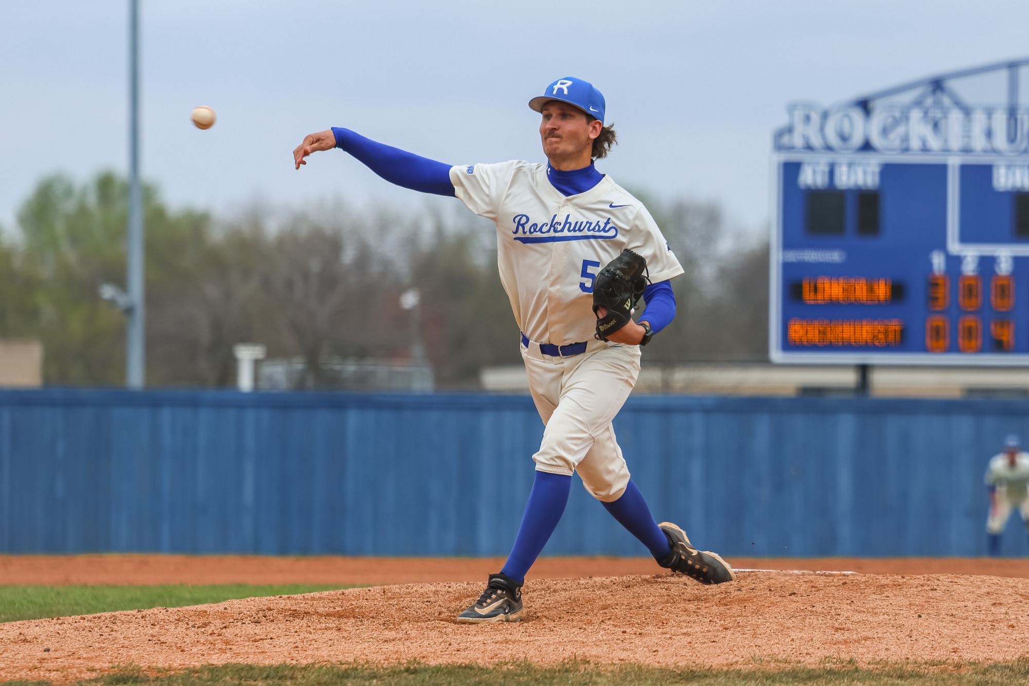 Alex Merithew pitching