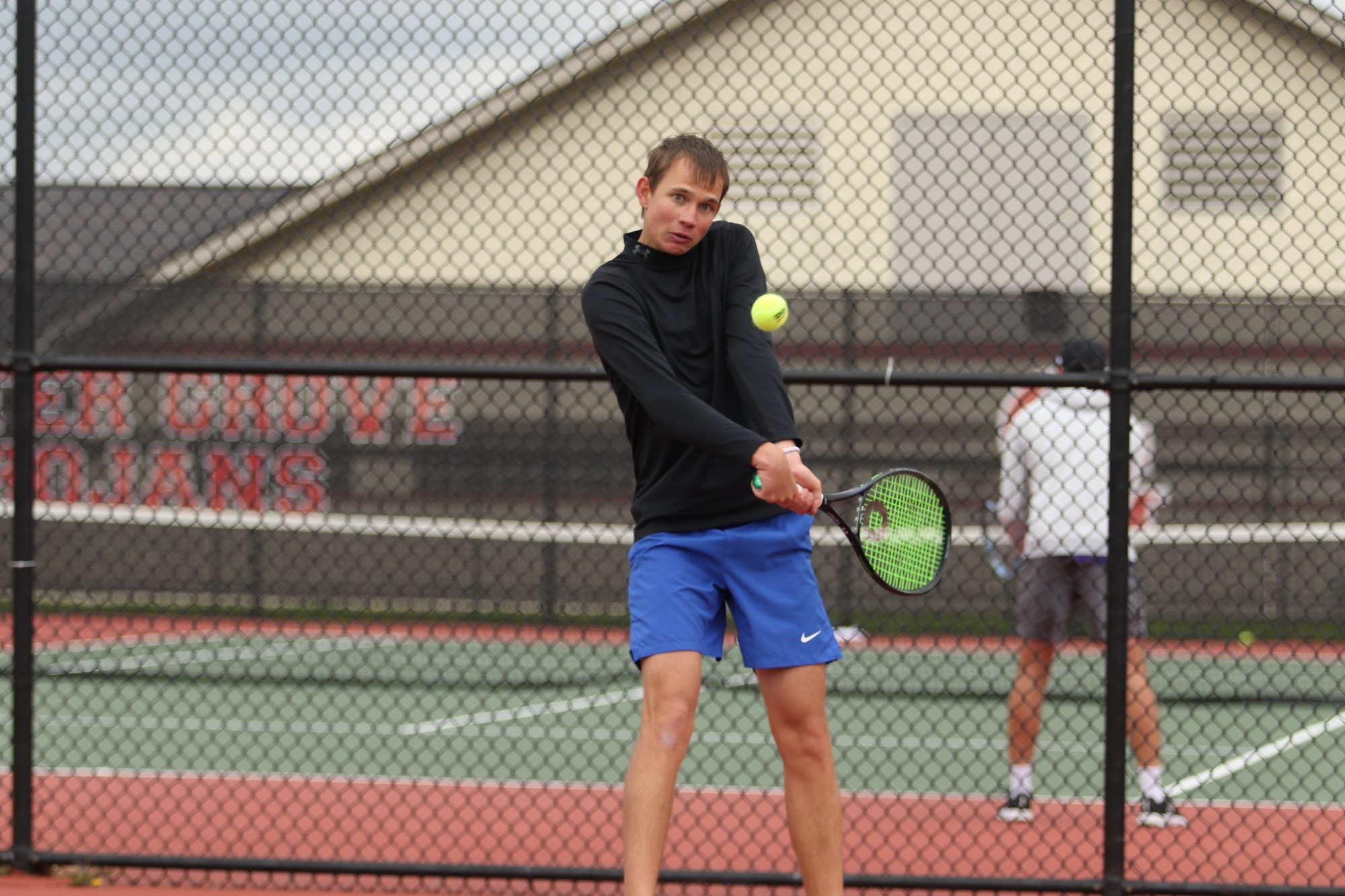 Alexi  Khamrotau backhand