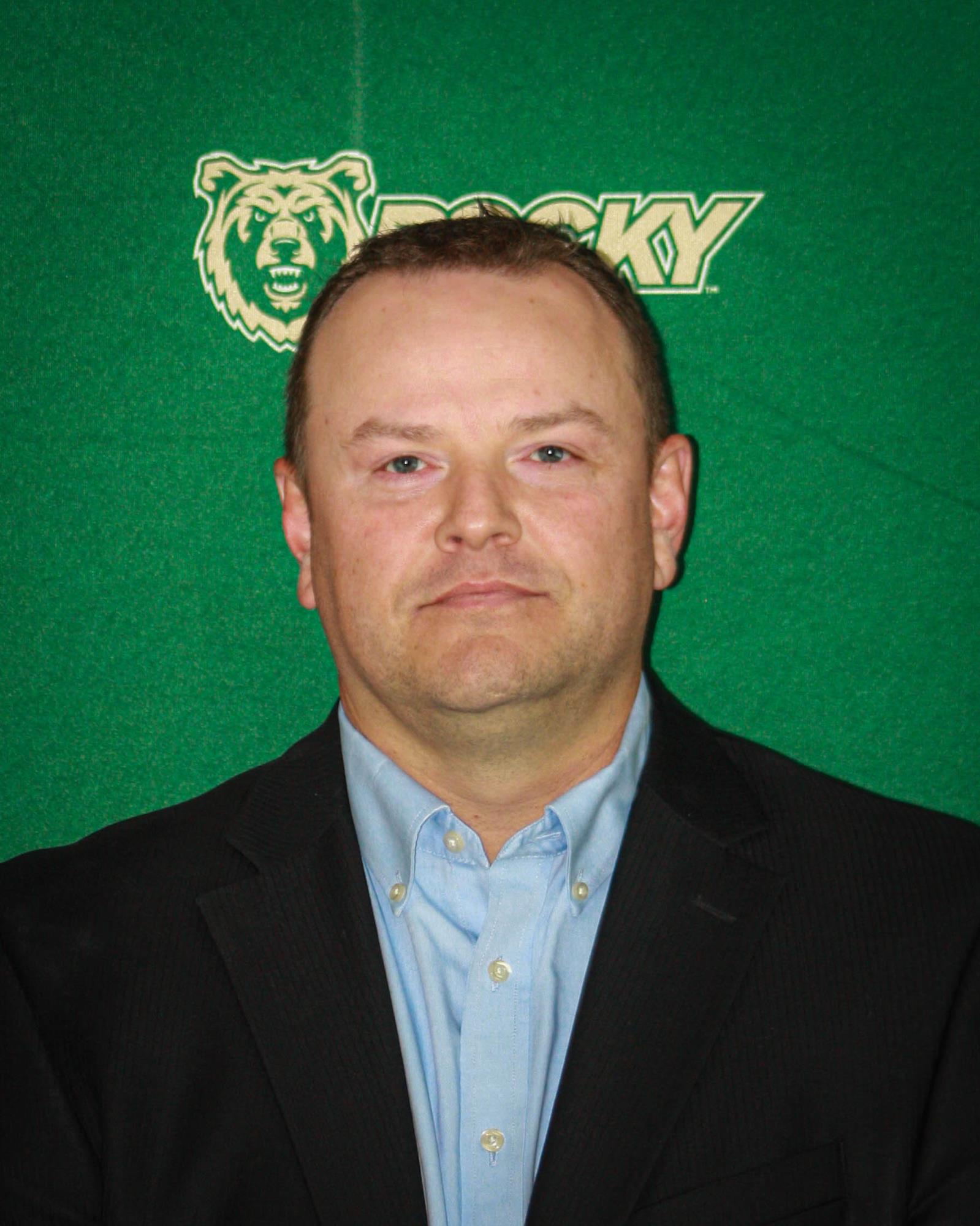 Keller Headshot 2022