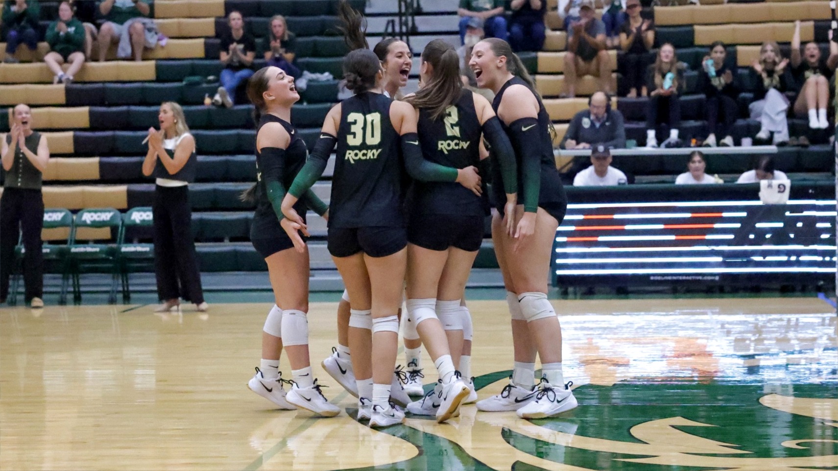 Team Huddle vs DSU '26