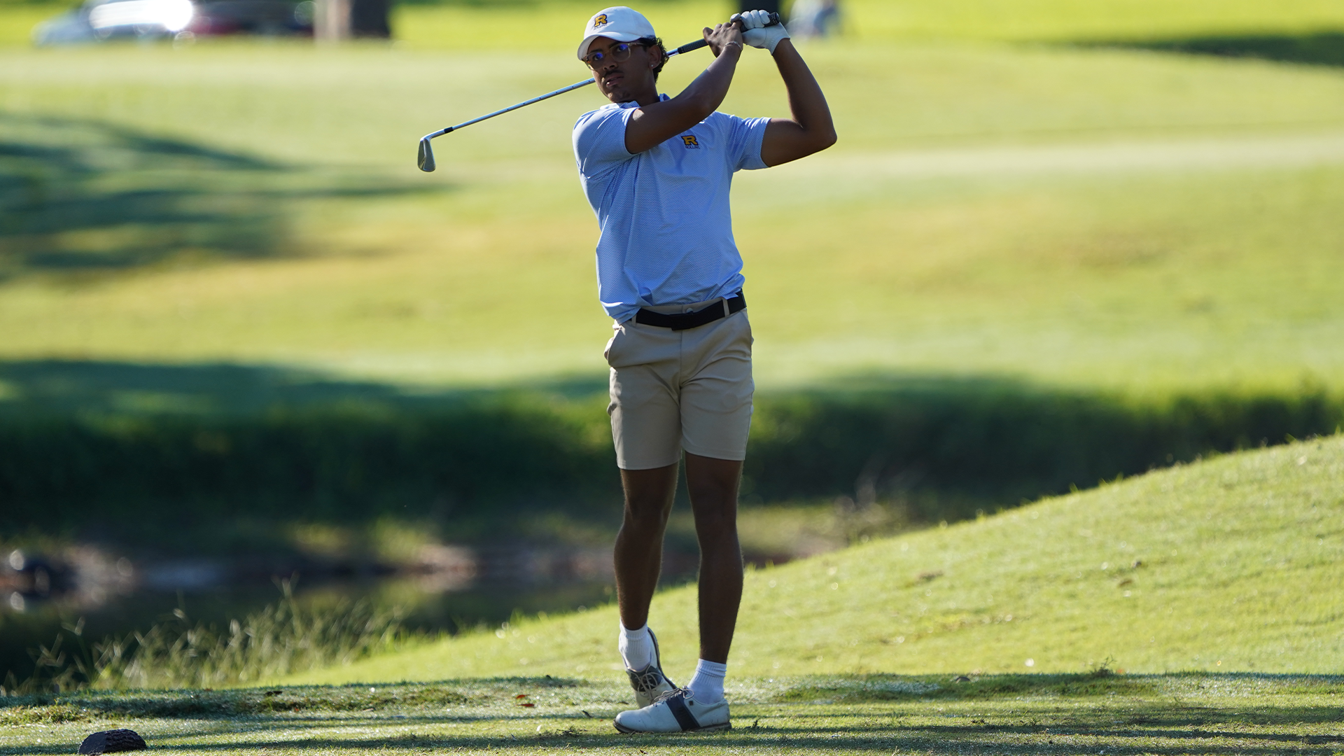 MGOLF Jules Haessig iron shot