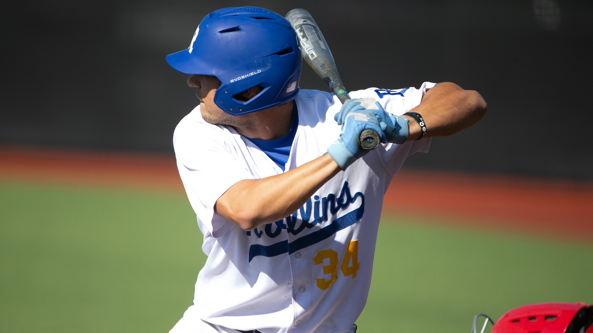 BASE Collin Hughes batting