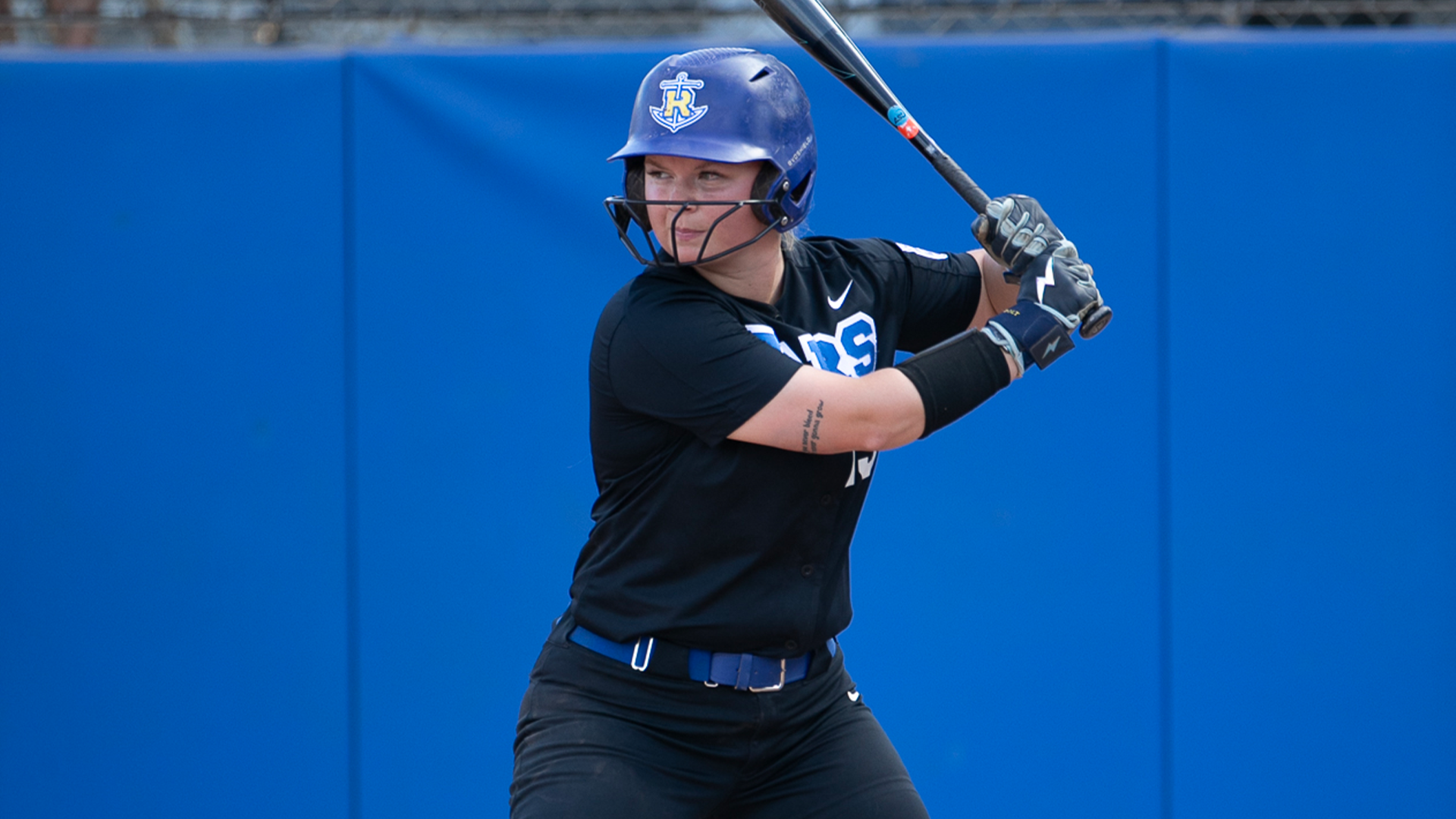 SOFT Rachel Matthiesen hitting