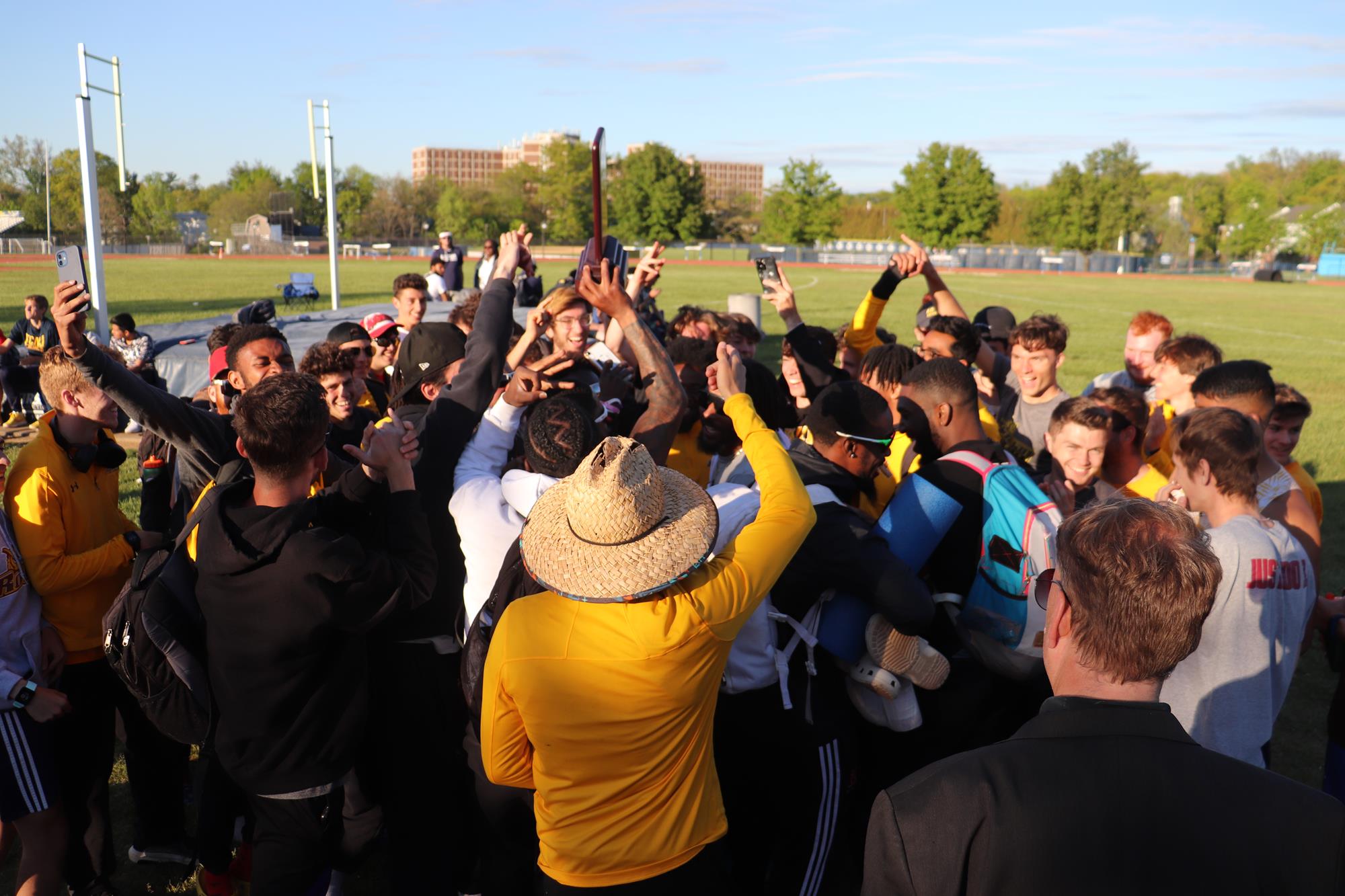 NJAC Champions! Men's Outdoor Track & Field Runs Away with Seventh