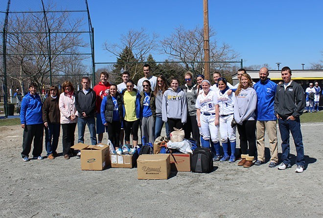 2014 Bristol Good Neighbors Sneaker Donation
