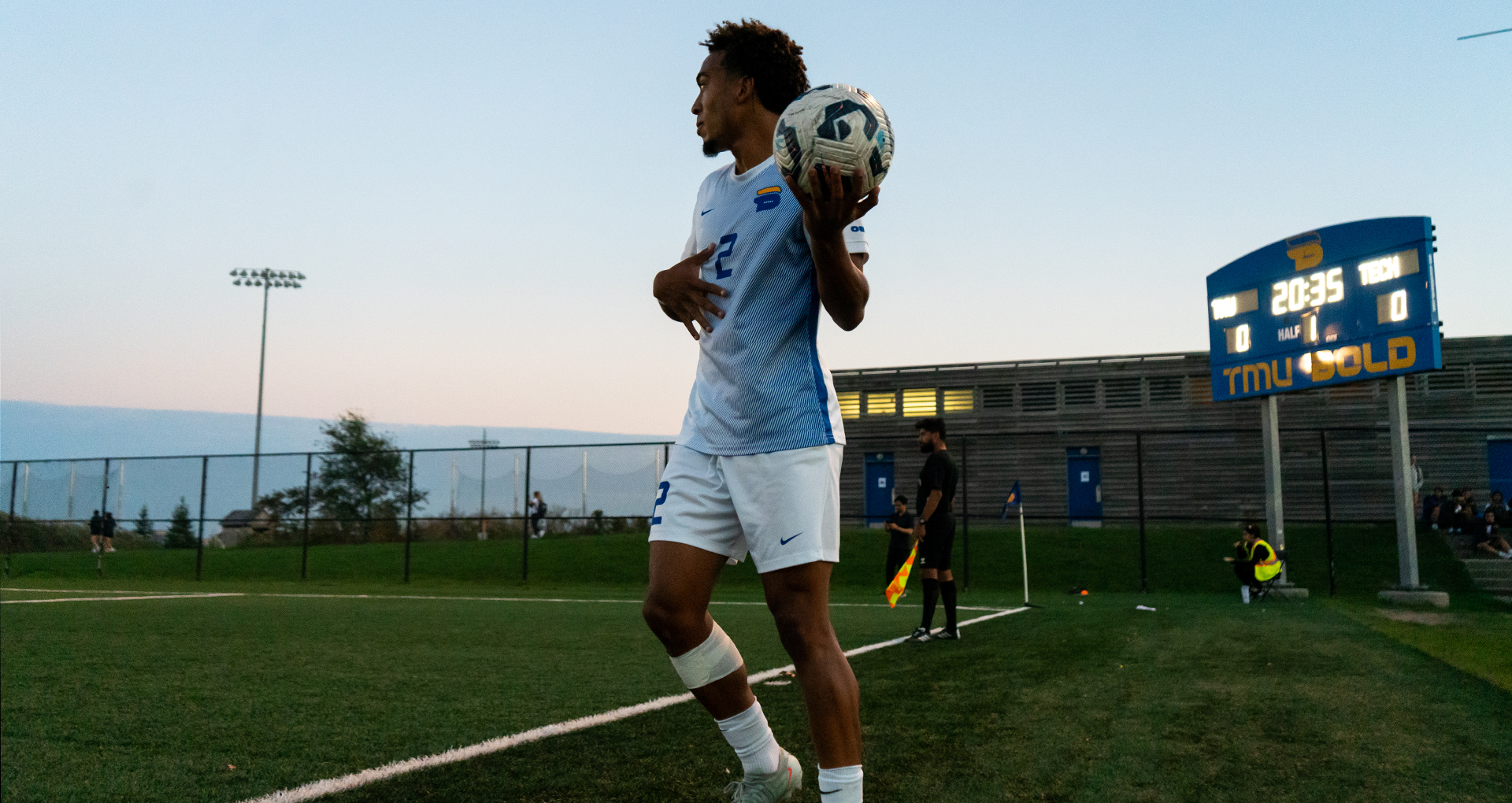 TMU Bold defender Luc Ihama prepares for a throw-in against the Ontario Tech Ridgebacks.