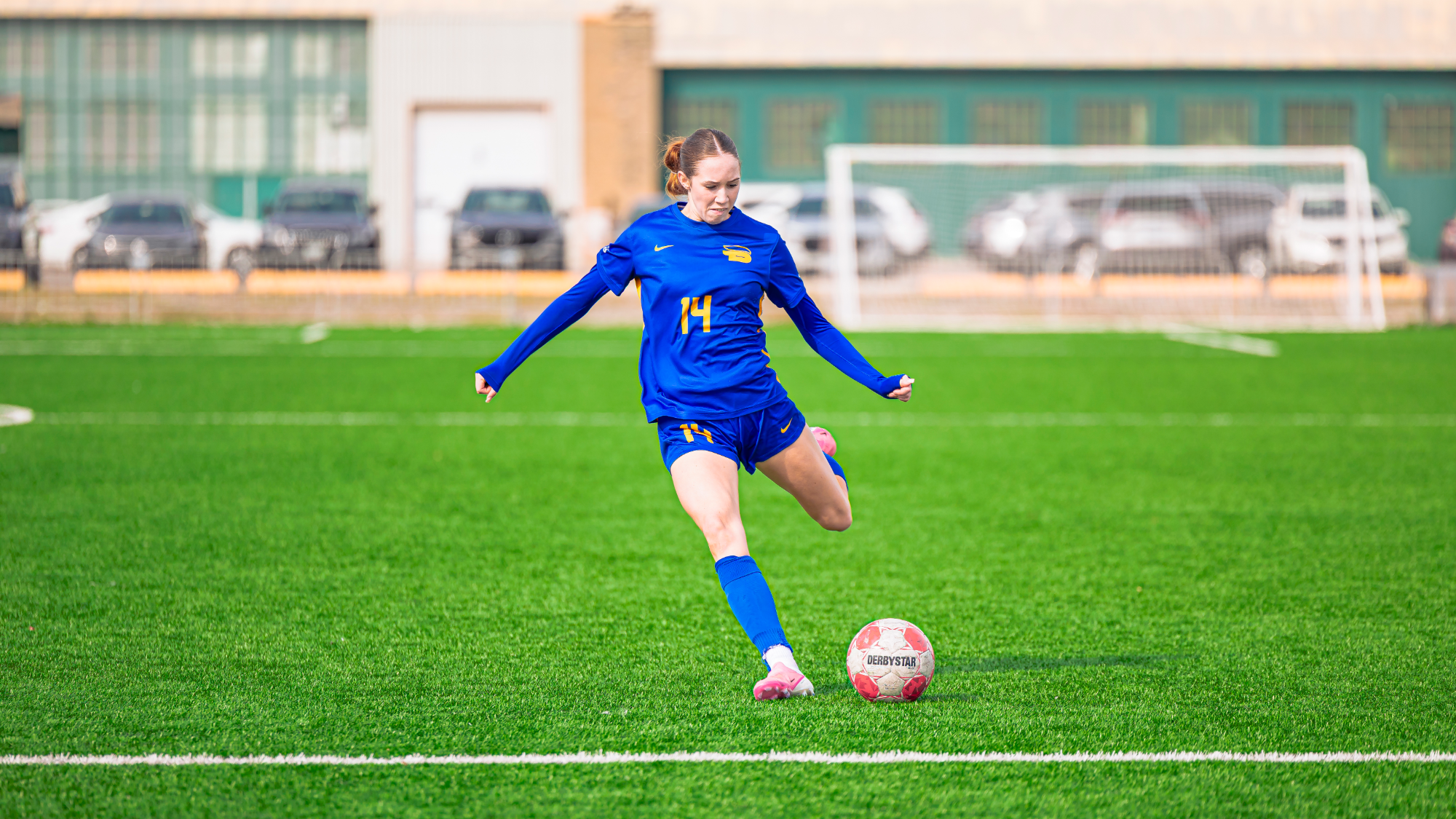 Natalie Moynihan takes a free kick