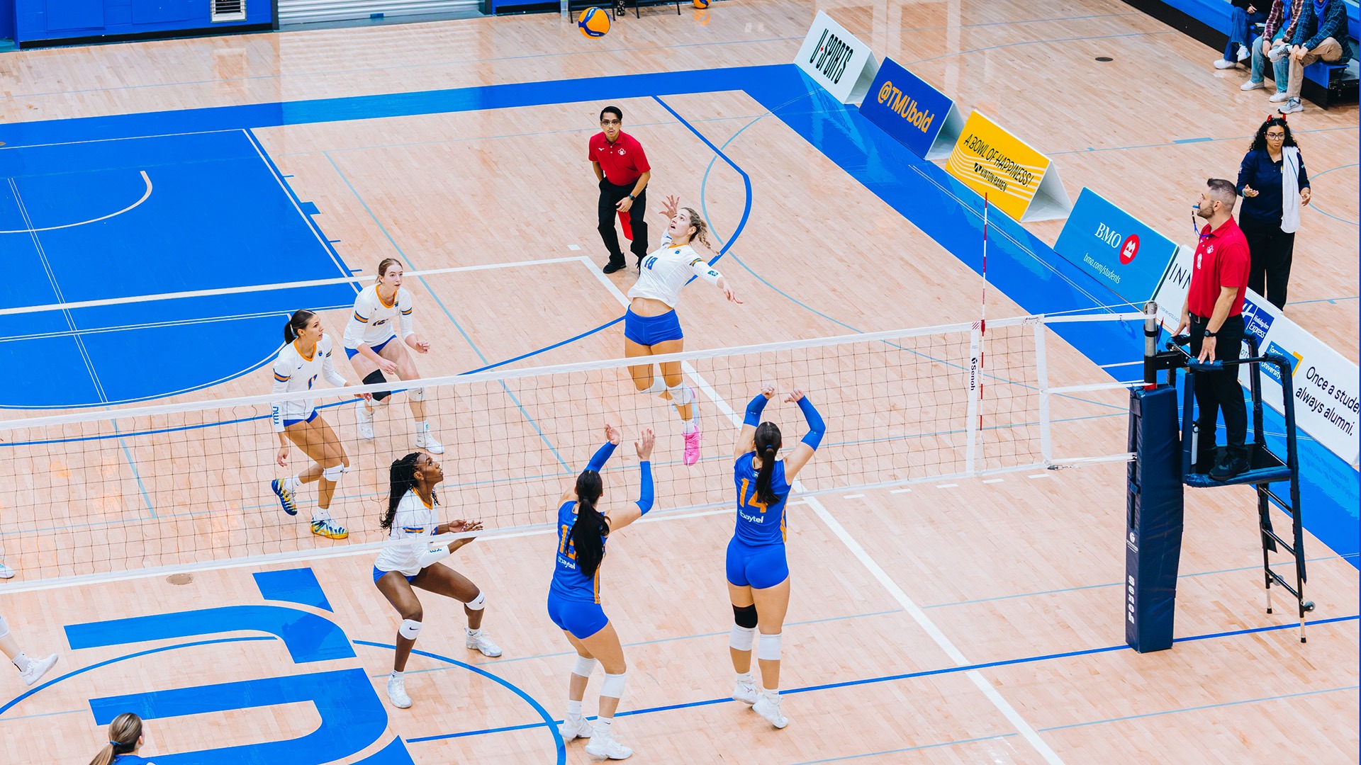 Marta Cerovic attacks the Lakehead defence during her historic 22-kill performance. 