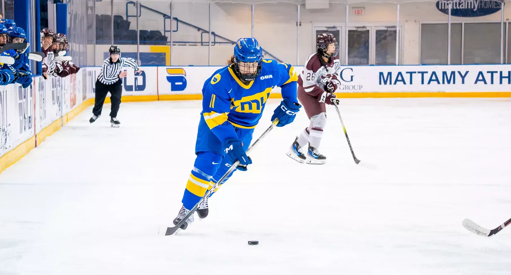 TMU Bold's Gaby Gareau skates into the offensive zone against the Ottawa Gee-Gees.