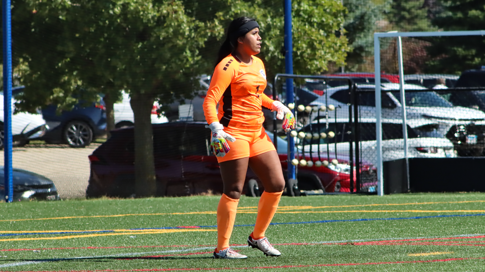 Cristal Muniz in goal