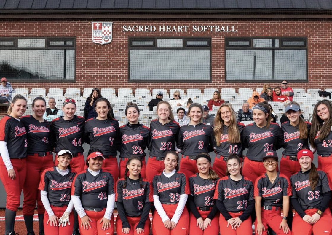 Club Softball White Takes Two Out of Three in New Haven Series Sacred