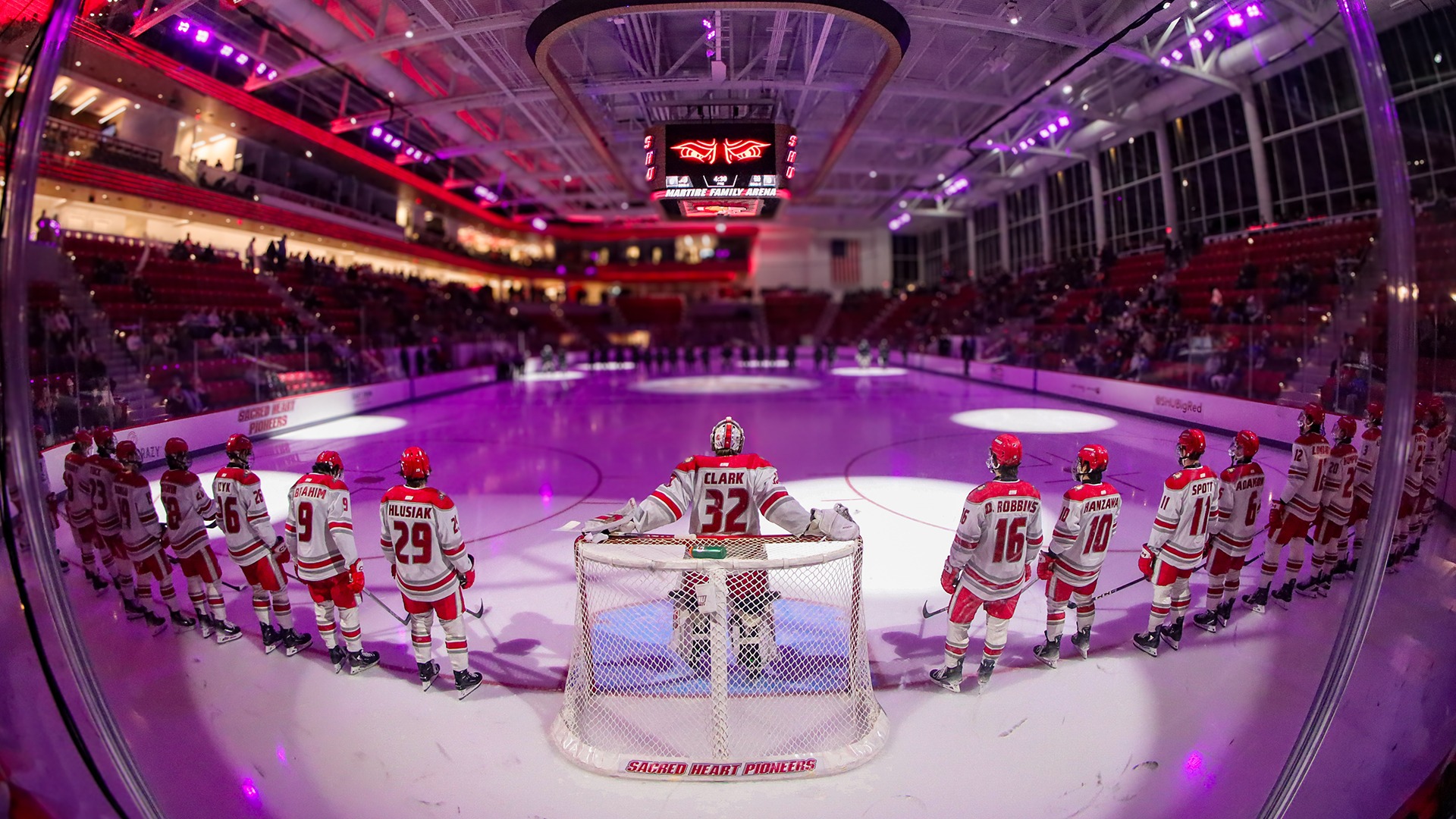 Miscues Costly as Men’s Ice Hockey Falls to Mercyhurst, 72 Sacred