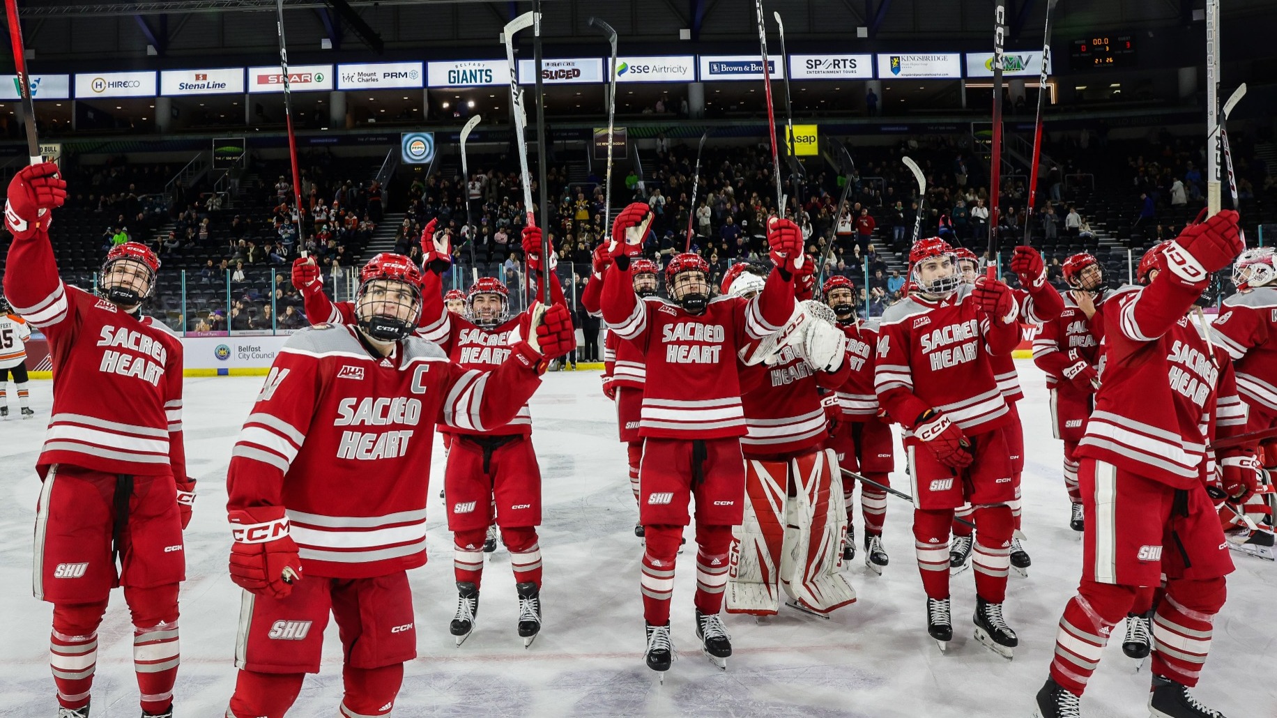 Presseye Ltd, Belfast, Northern Ireland -29th November 2025 SHU players after defeating R.I.T. Tigers in Saturday afternoon’s Friendship Four 3rd place playoff game at the SSE Arena, Belfast.  Photo William Cherry/Presseye