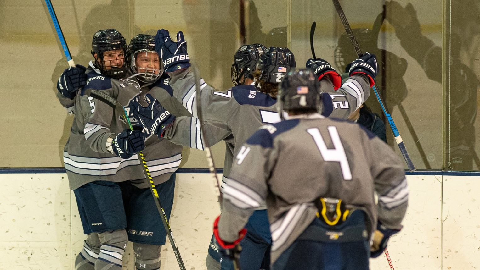 Men's ice hockey earns first win against Rivier Saint Anselm College
