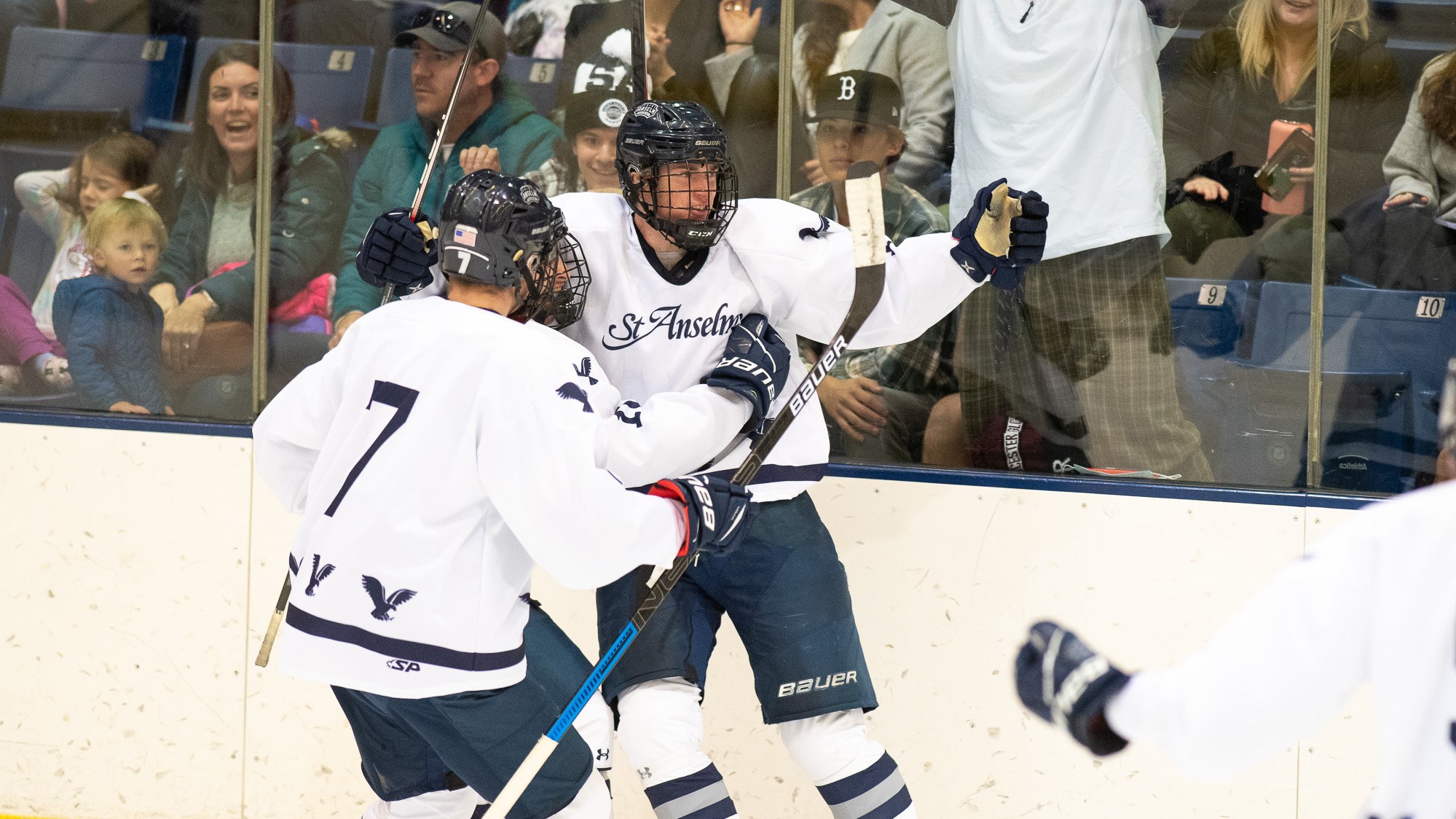 Men's ice hockey logs 32 victory over Stonehill Saint Anselm College
