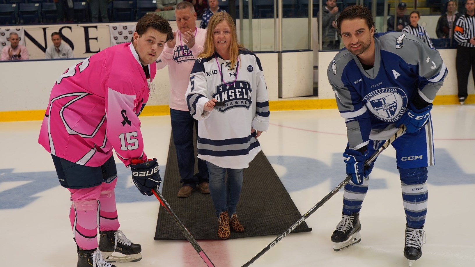 Men's ice hockey cruises to 52 win over Assumption Saint Anselm College