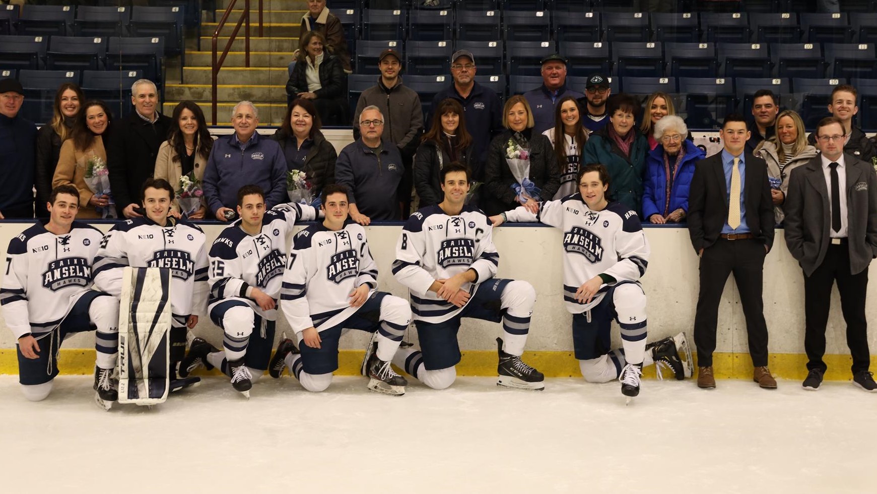 Men's ice hockey falls to Southern N.H. in regular season finale, 32