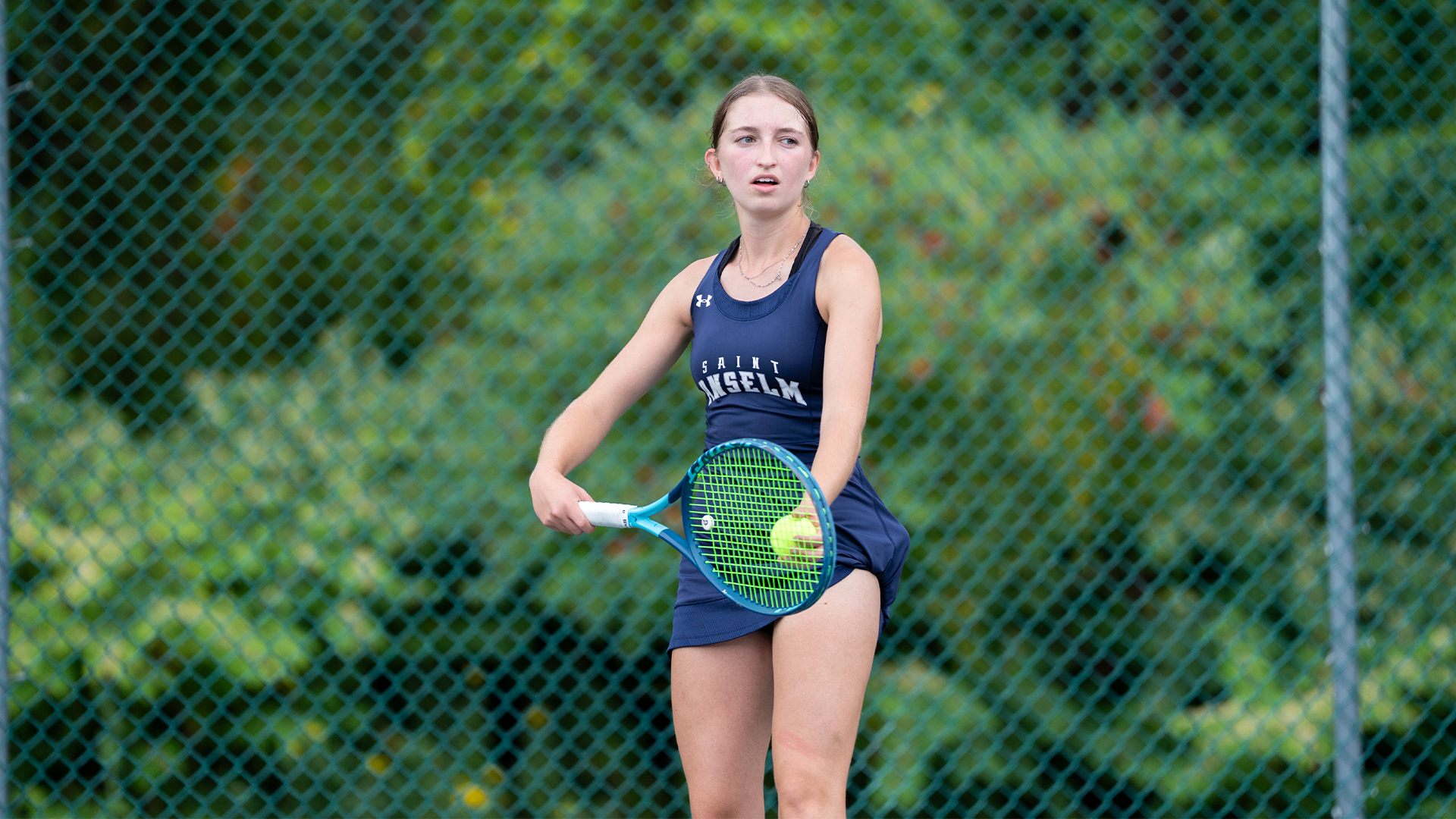 Natalia Gonzalez Ramos prepares to serve