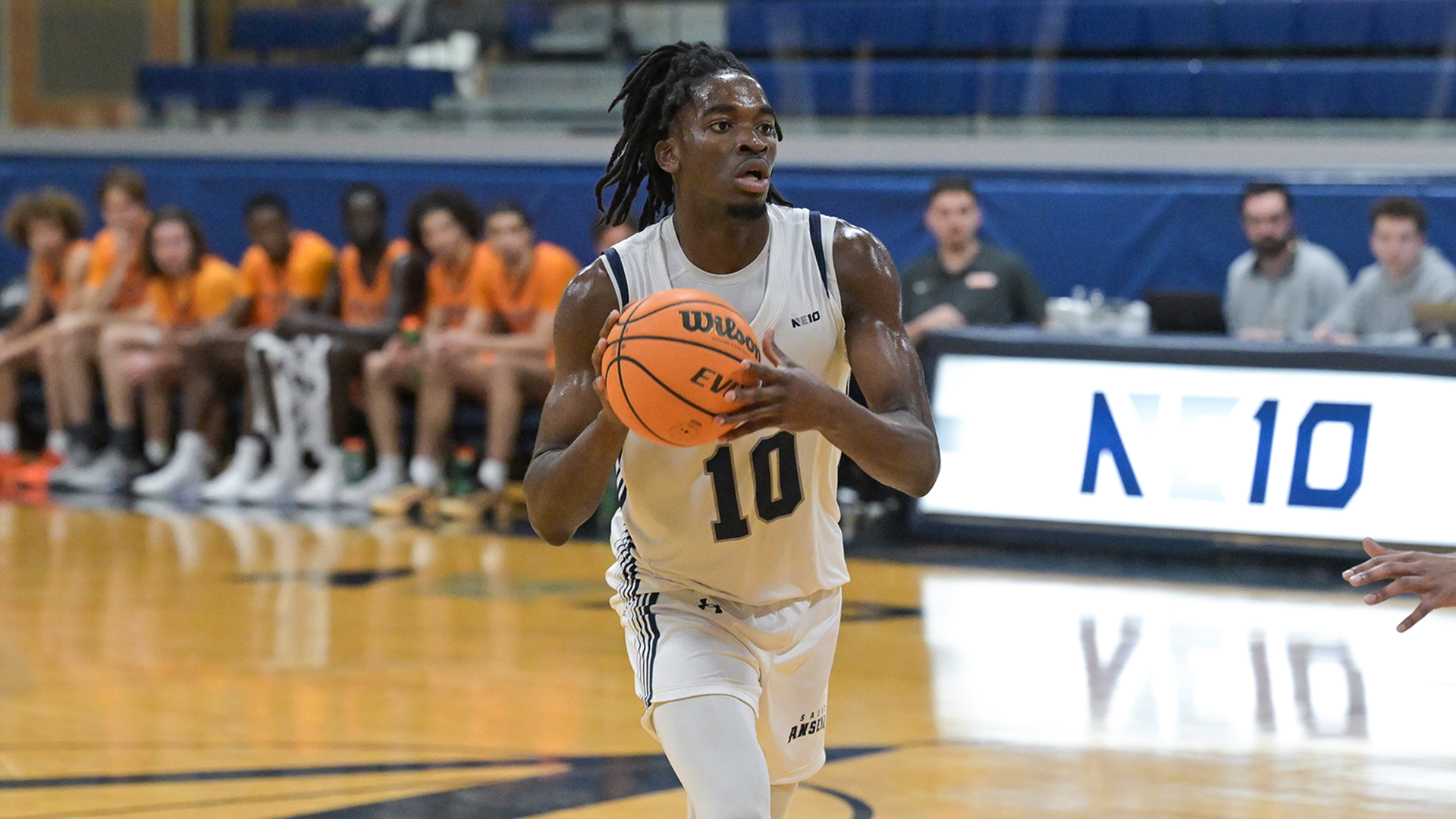 Edward Onyia passing the ball against Post