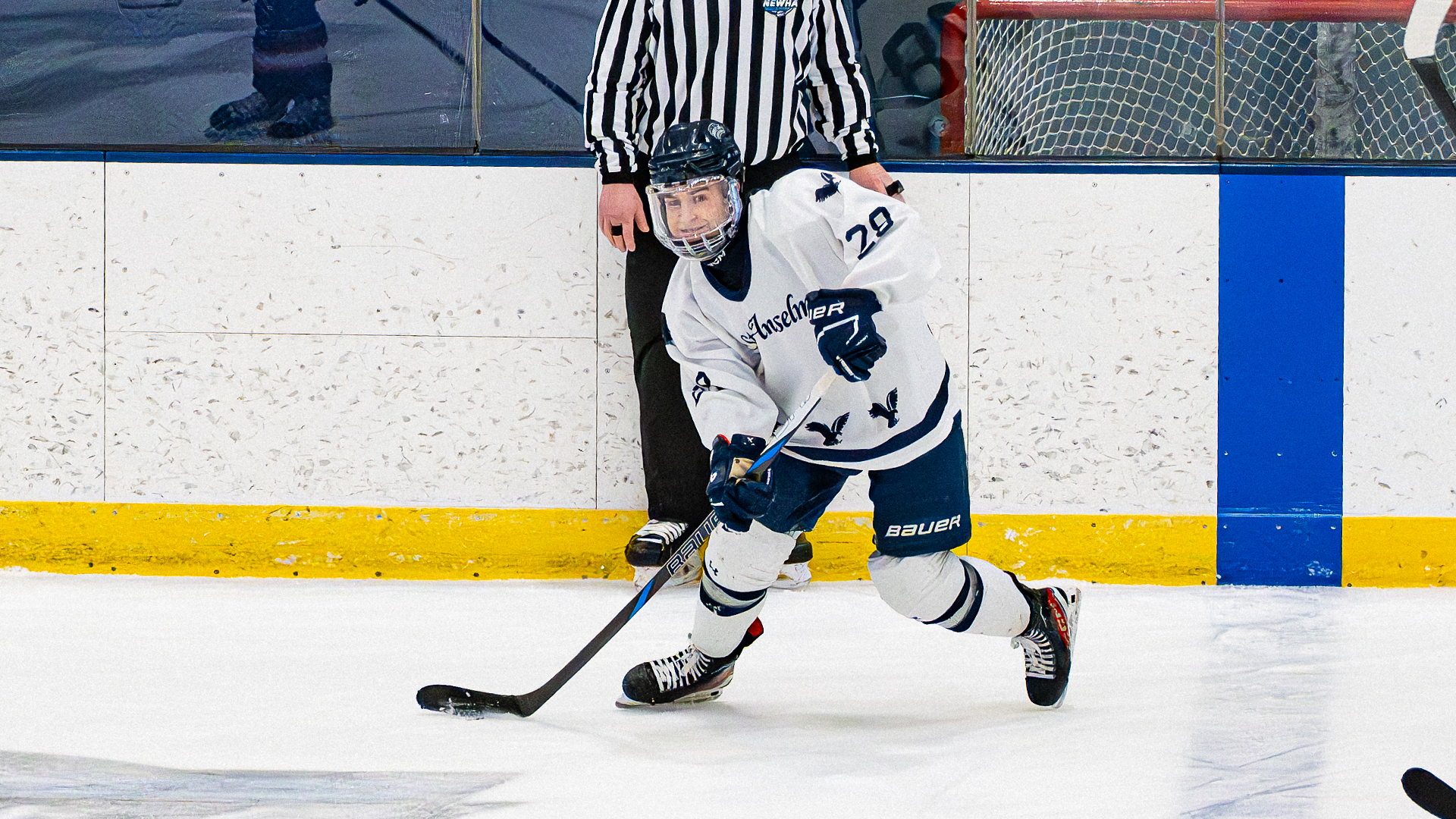 Cam Collins makes a pass
