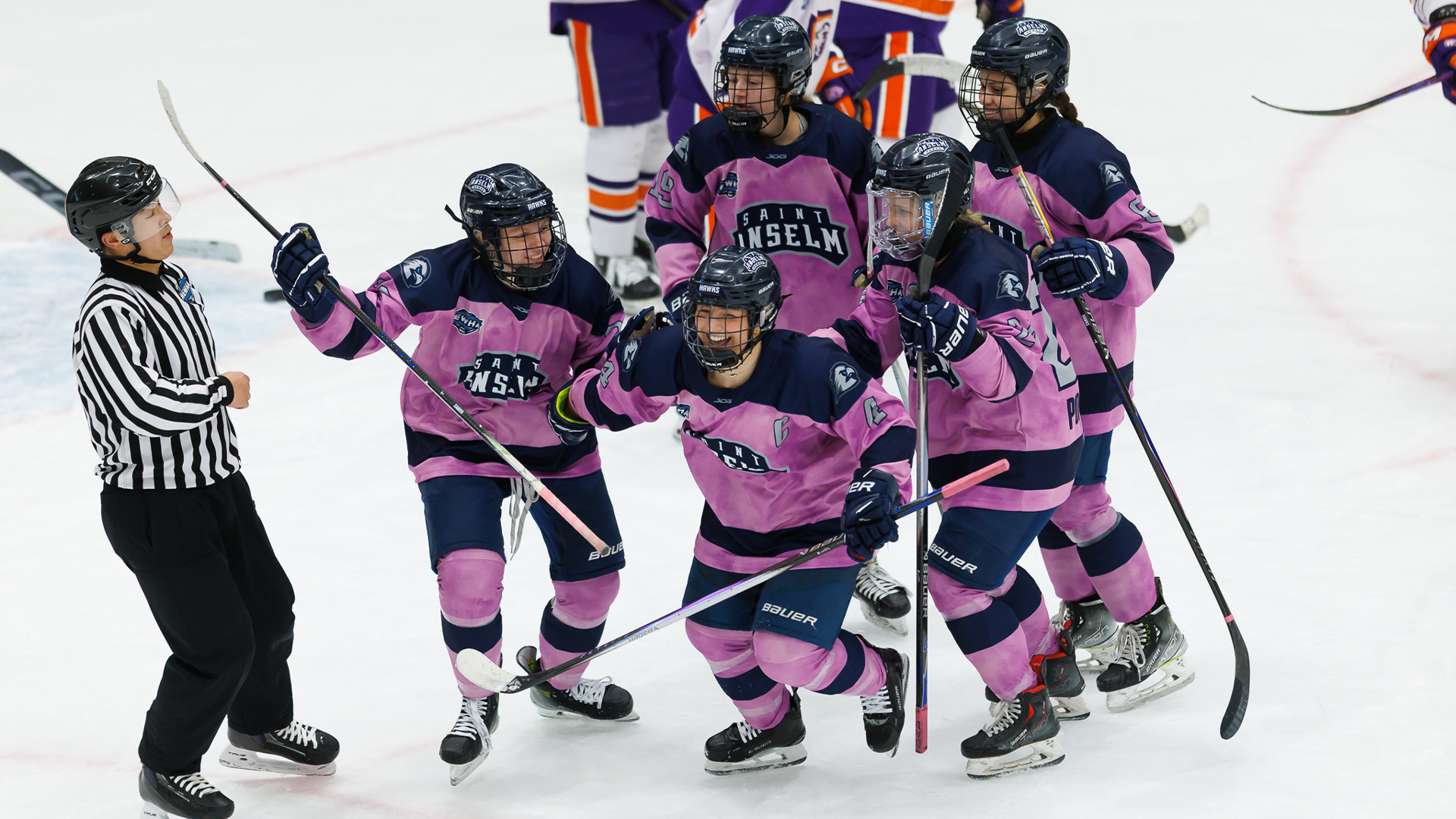 Hawks celebrate Moss' goal