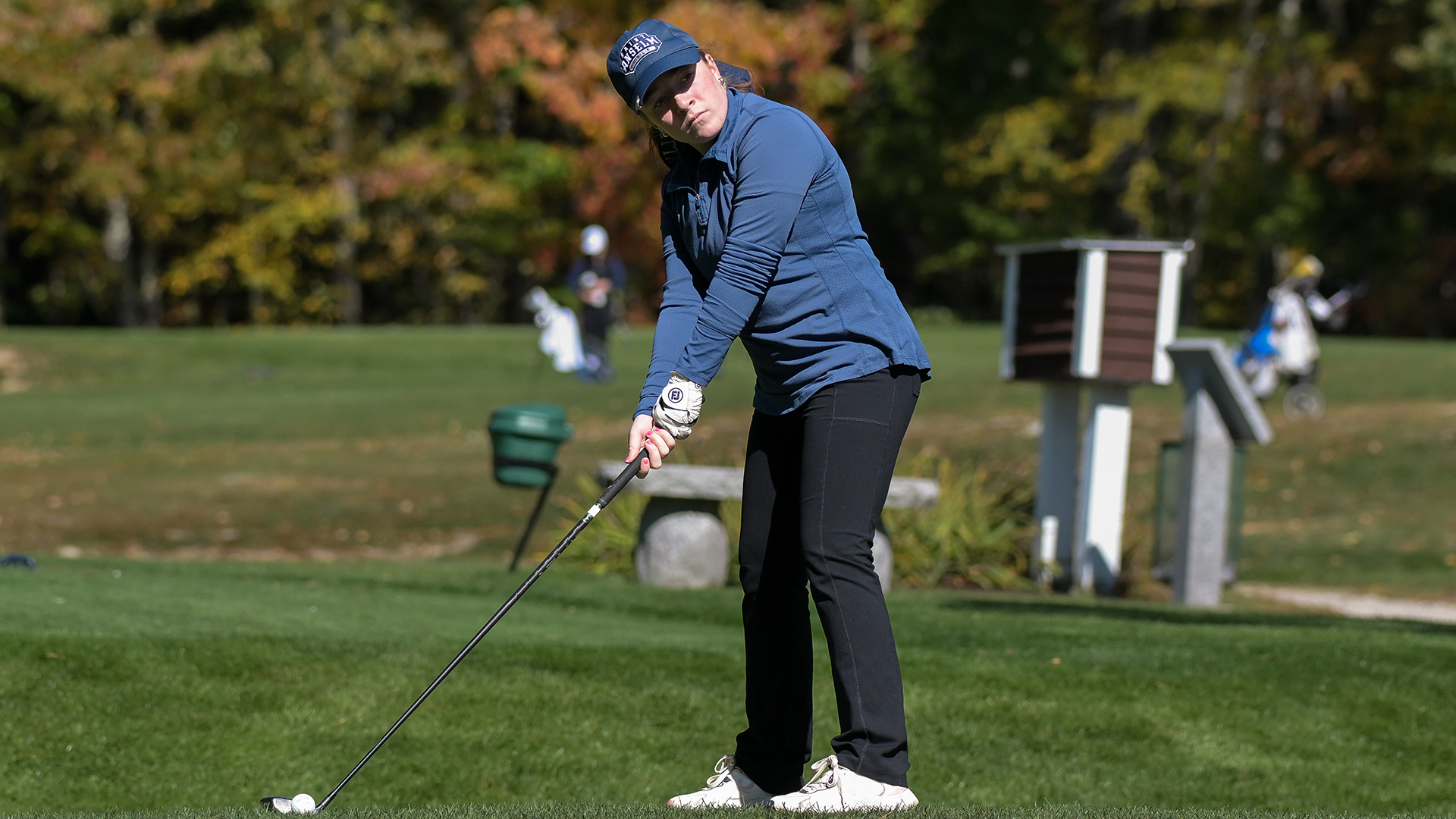 Carley Iannetta prepares to hit the ball off the tee