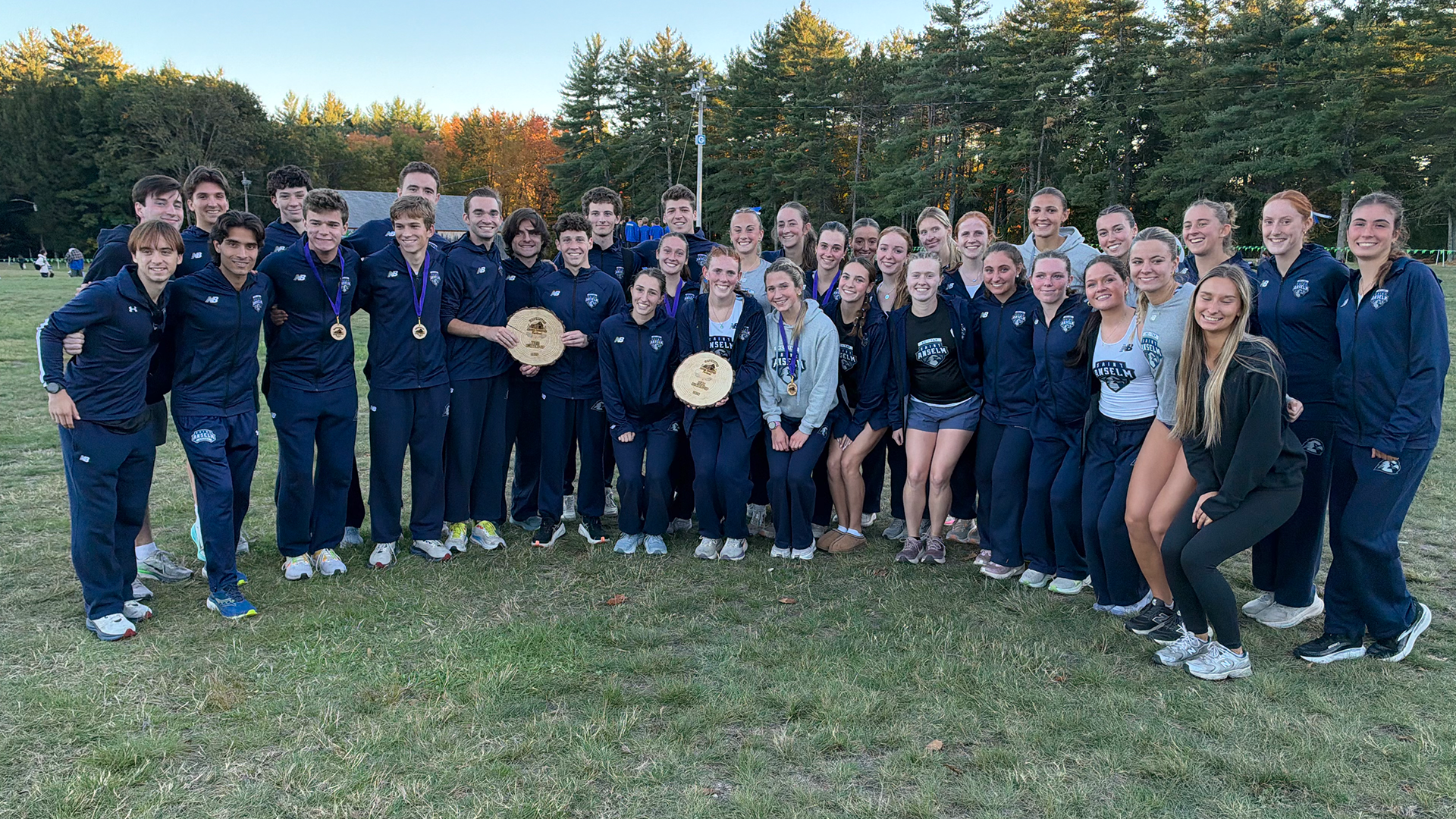 Men's and Women's Cross Country Teams at 2026 Hokinton XC Festival