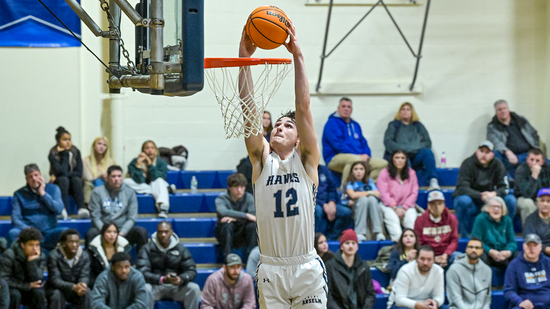 Will Davies Dunk vs SNHU